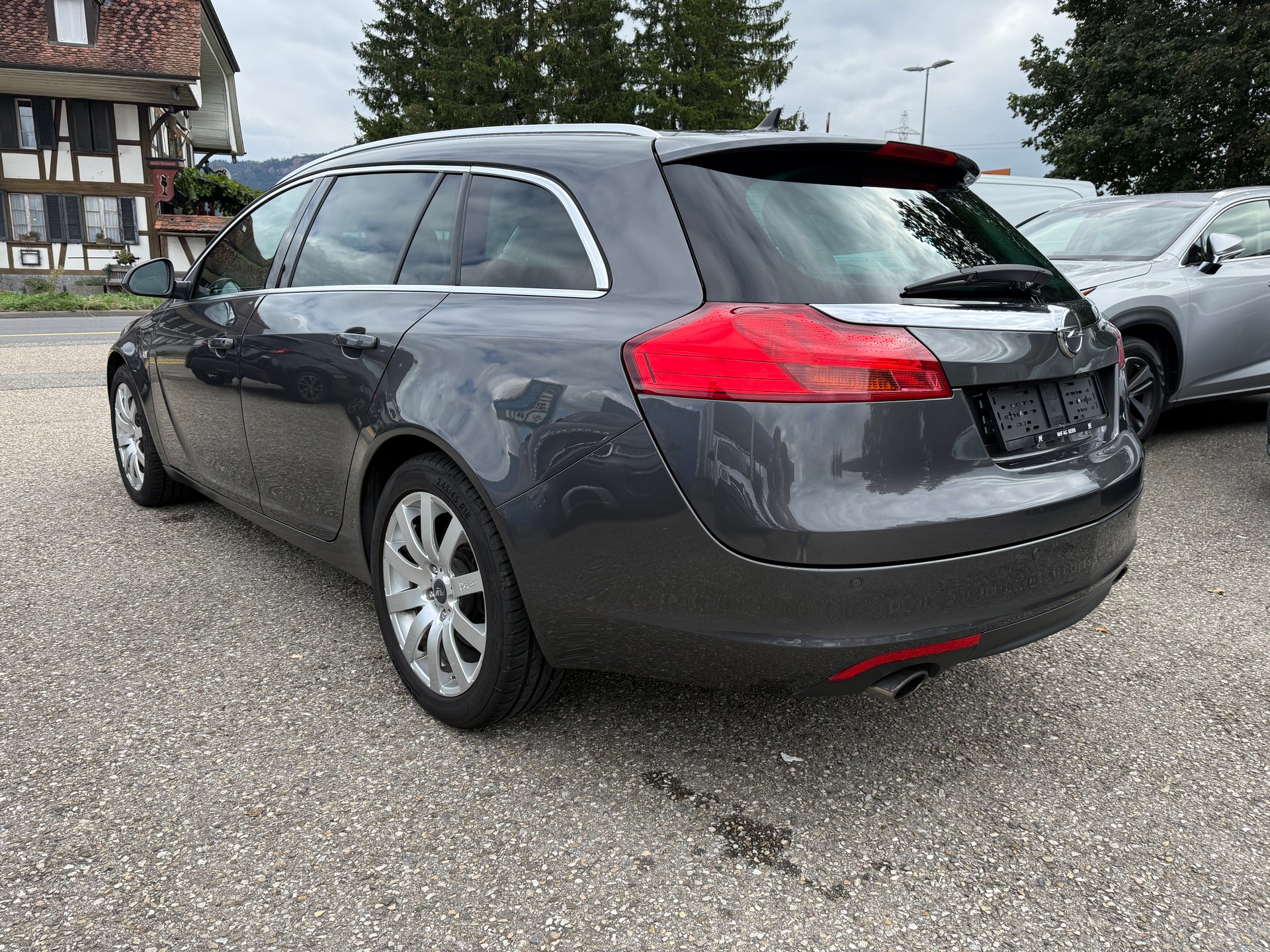 OPEL Insignia Sports Tourer 2.0 Turbo Edition Automatic-image-6