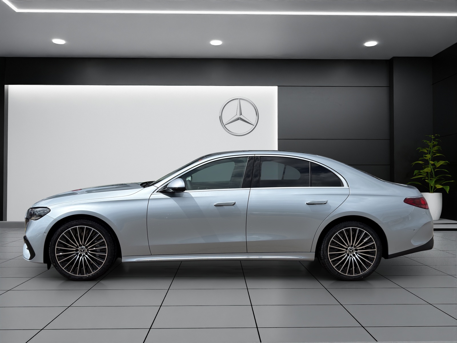 MERCEDES-BENZ E 220 d 4Matic 9G-Tronic-image-4