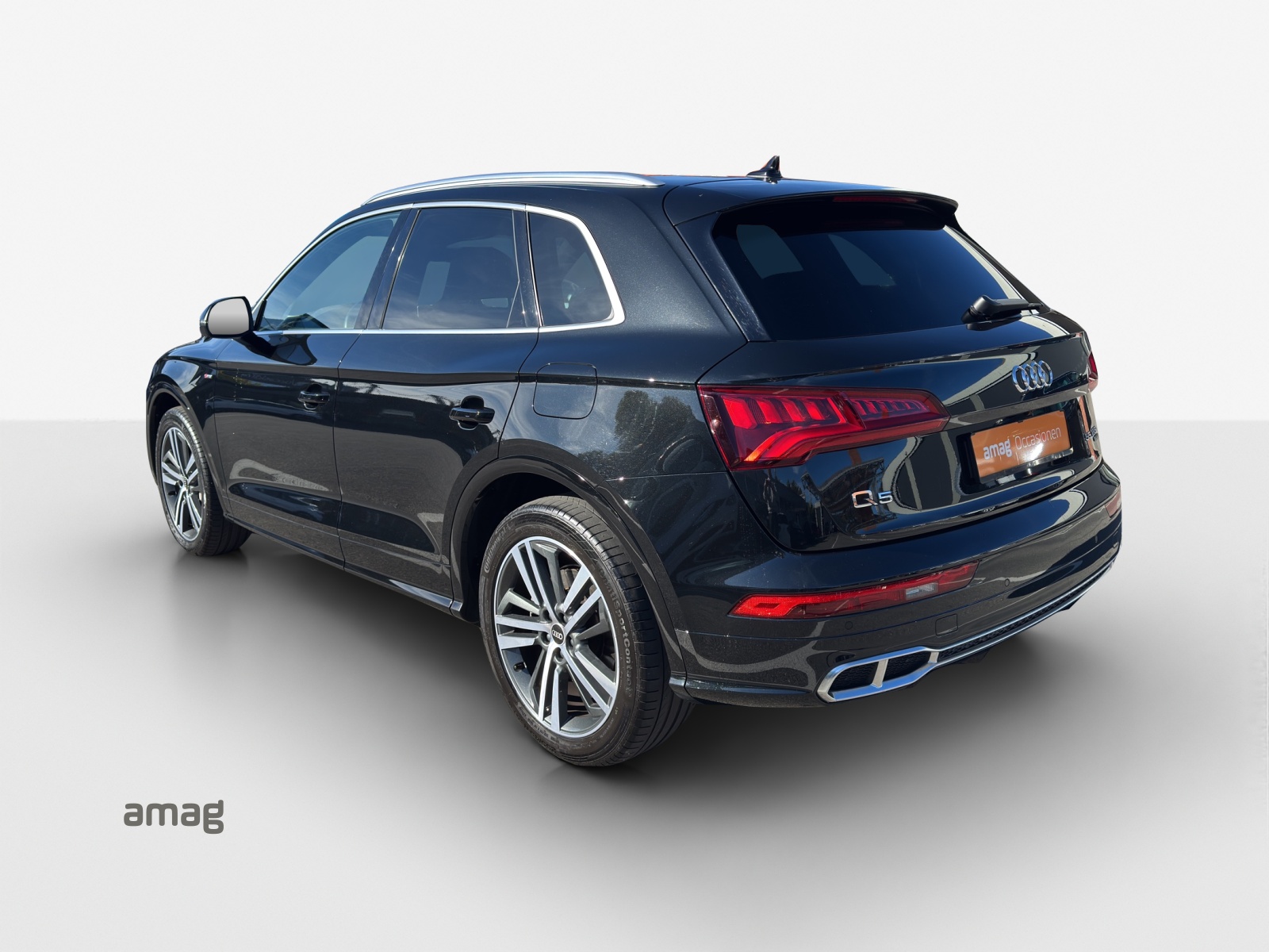 AUDI Q5 55 TFSI e sport quattro-image-2