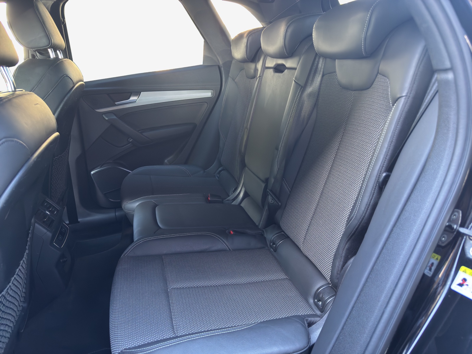 AUDI Q5 55 TFSI e sport quattro-image-12