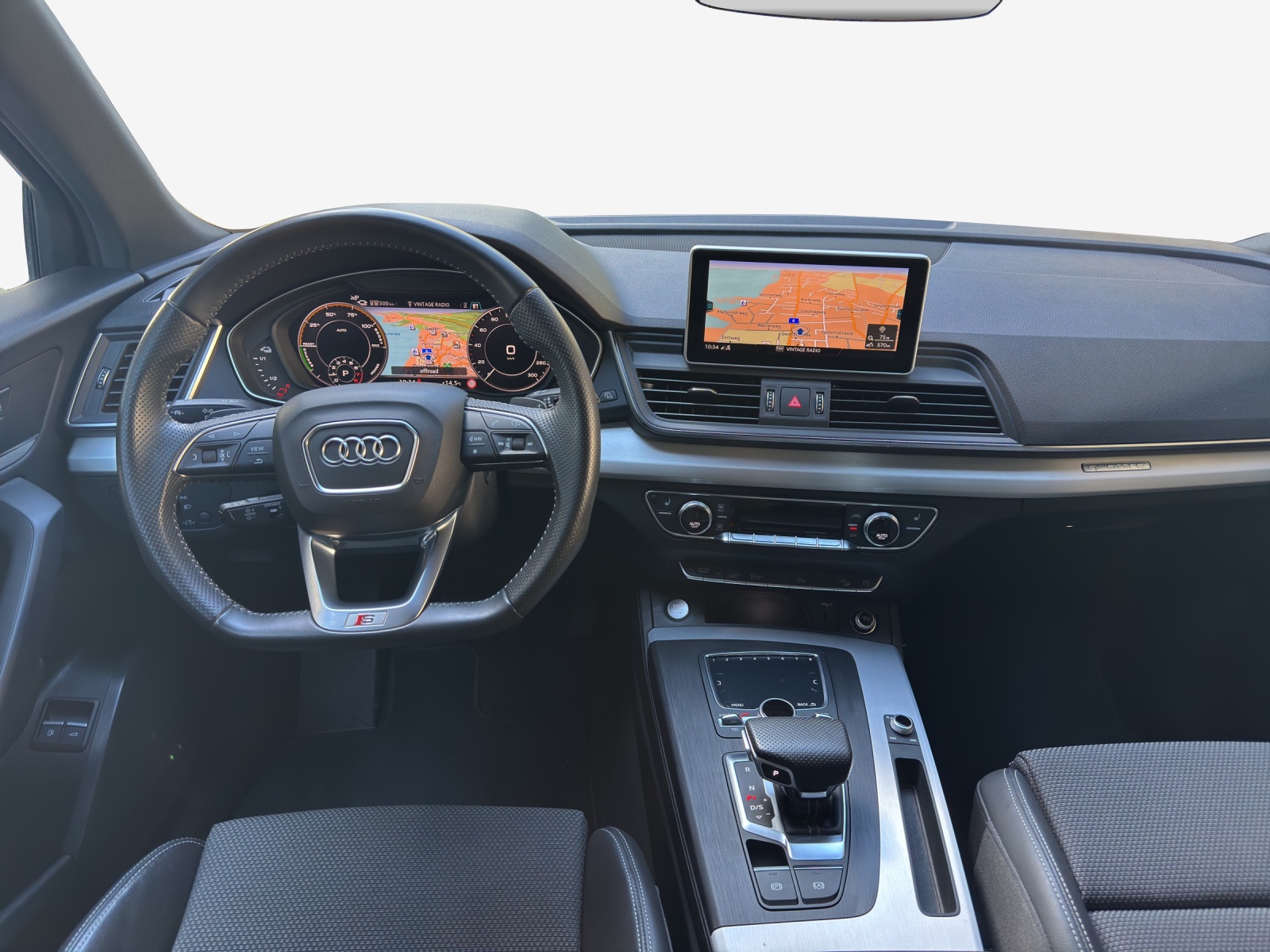 AUDI Q5 55 TFSI e sport quattro-image-9