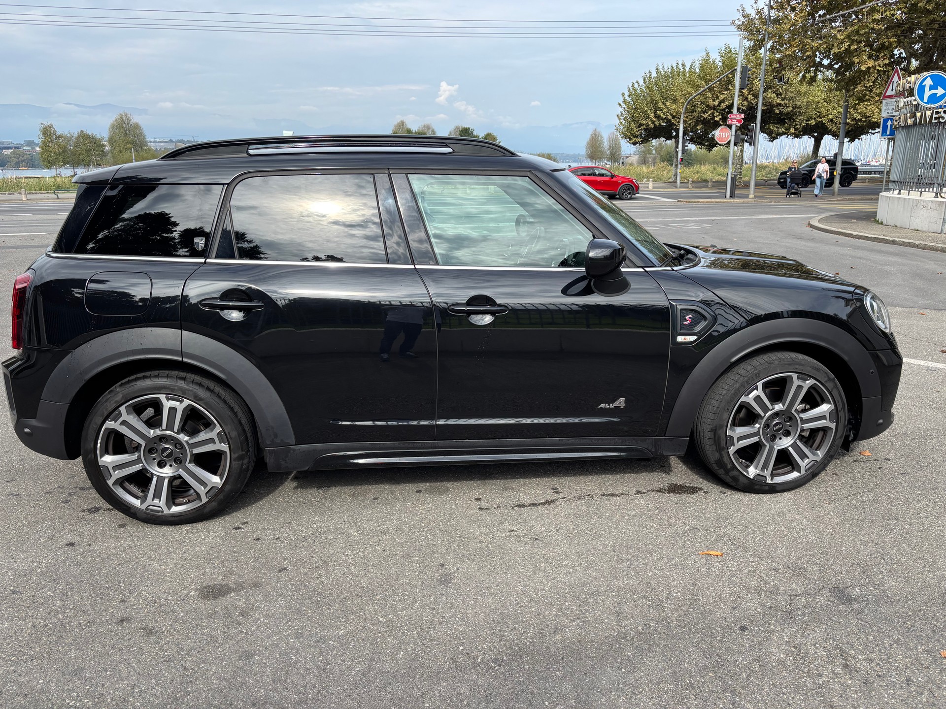 MINI 2.0i Cooper S Trafalgar ALL4-image-3