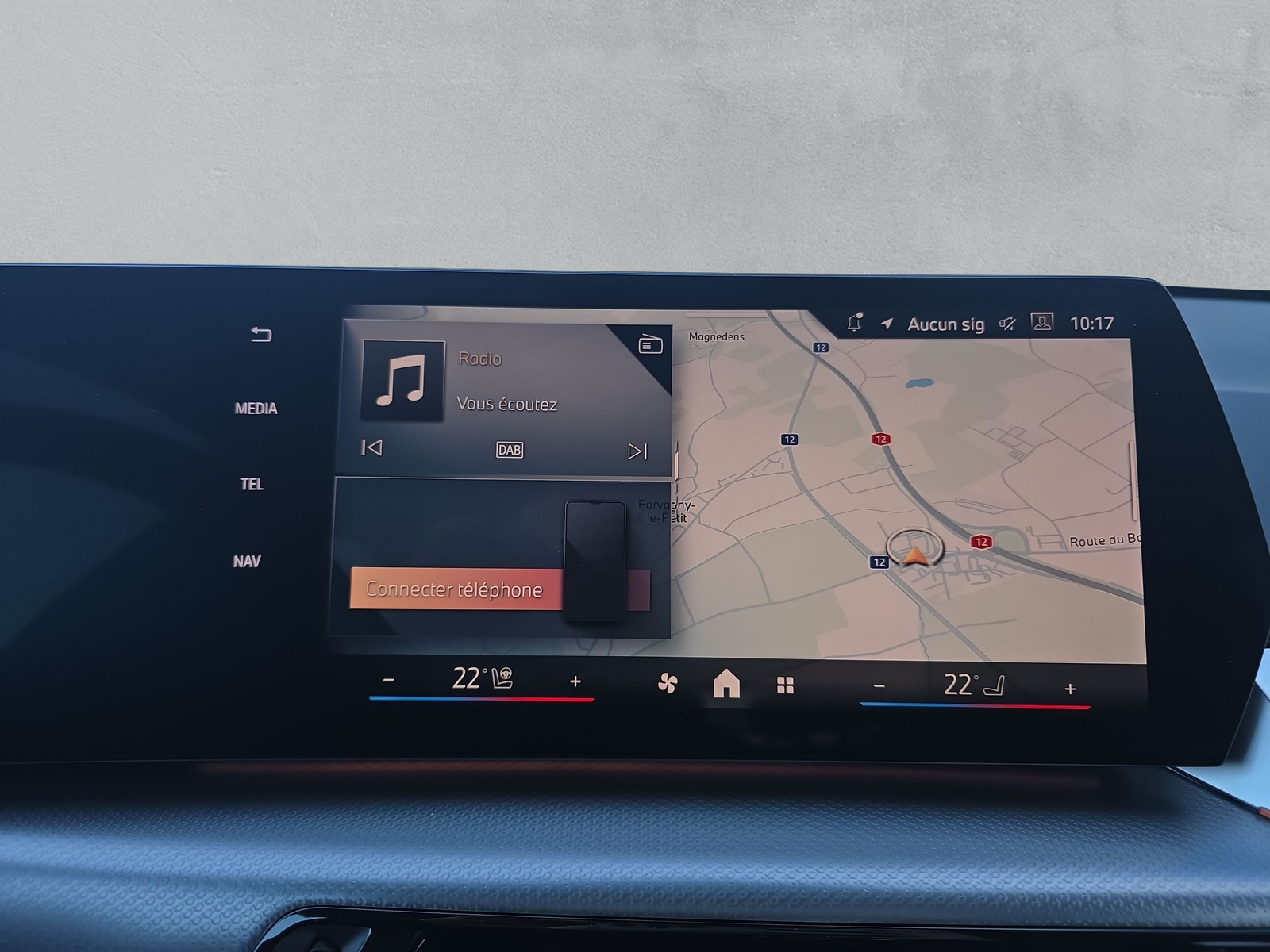 BMW iX1 eDrive 20 M Sport-image-14