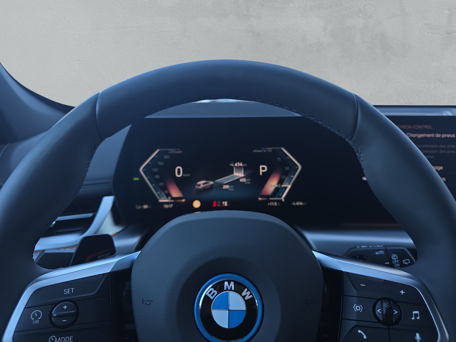 BMW iX1 eDrive 20 M Sport-image-17