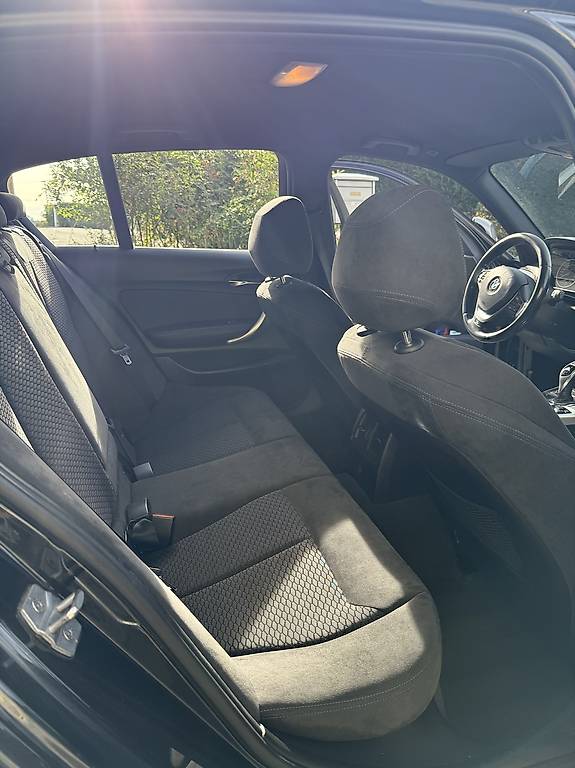 BMW M135i xDrive Steptronic-image-4