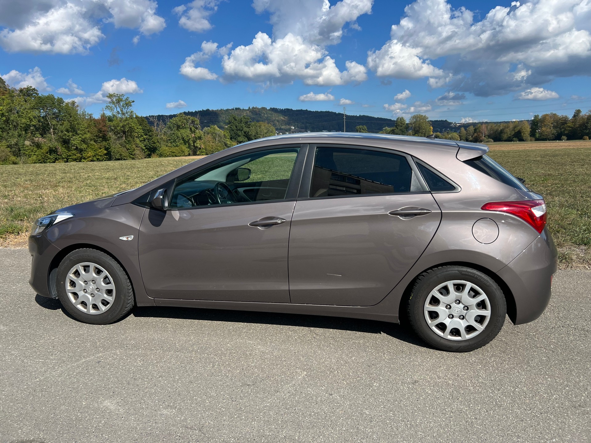HYUNDAI i30 1.4 Pica Leder-image-2