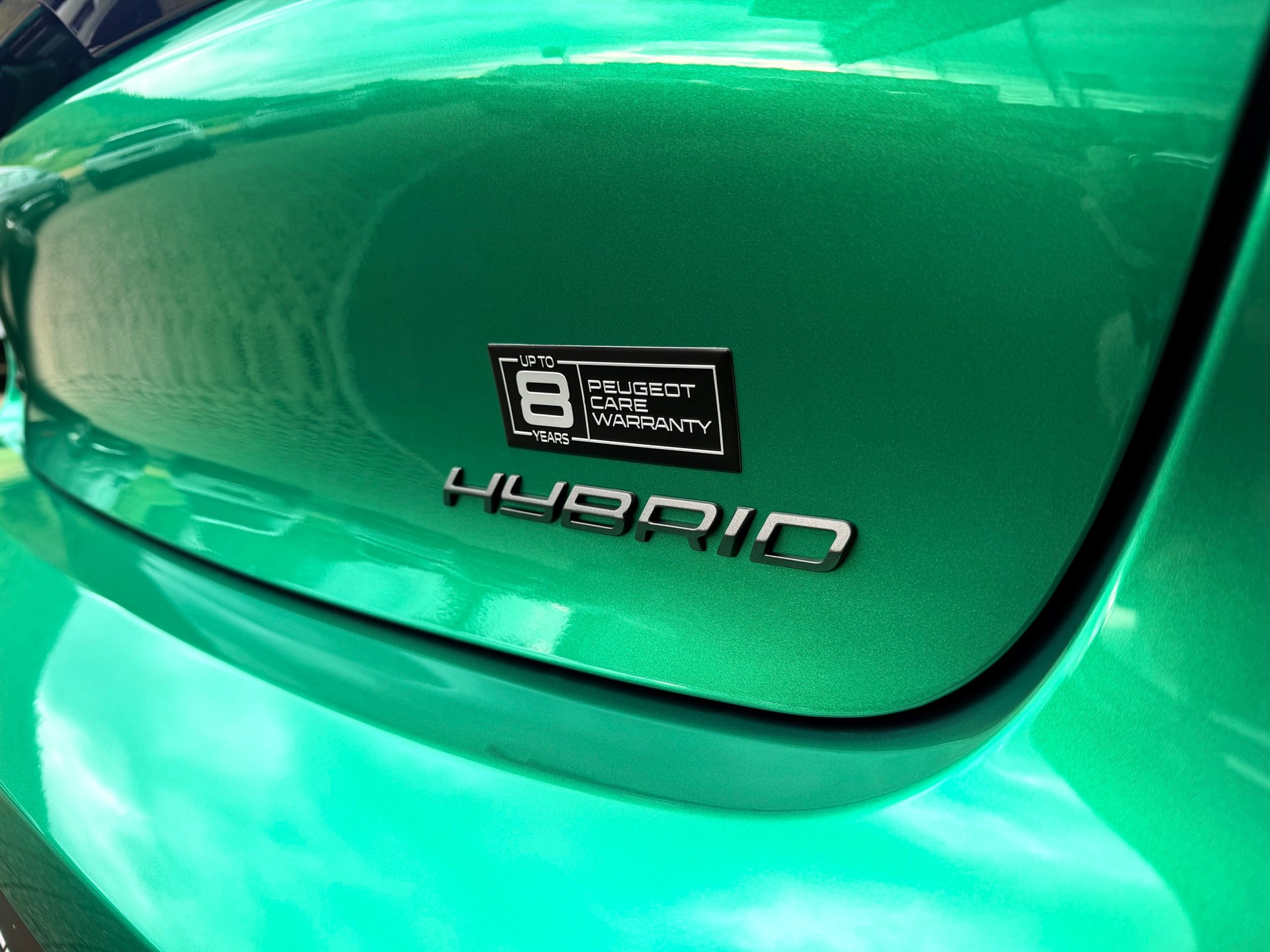 PEUGEOT 208 1.2 Hybrid Envy-image-3
