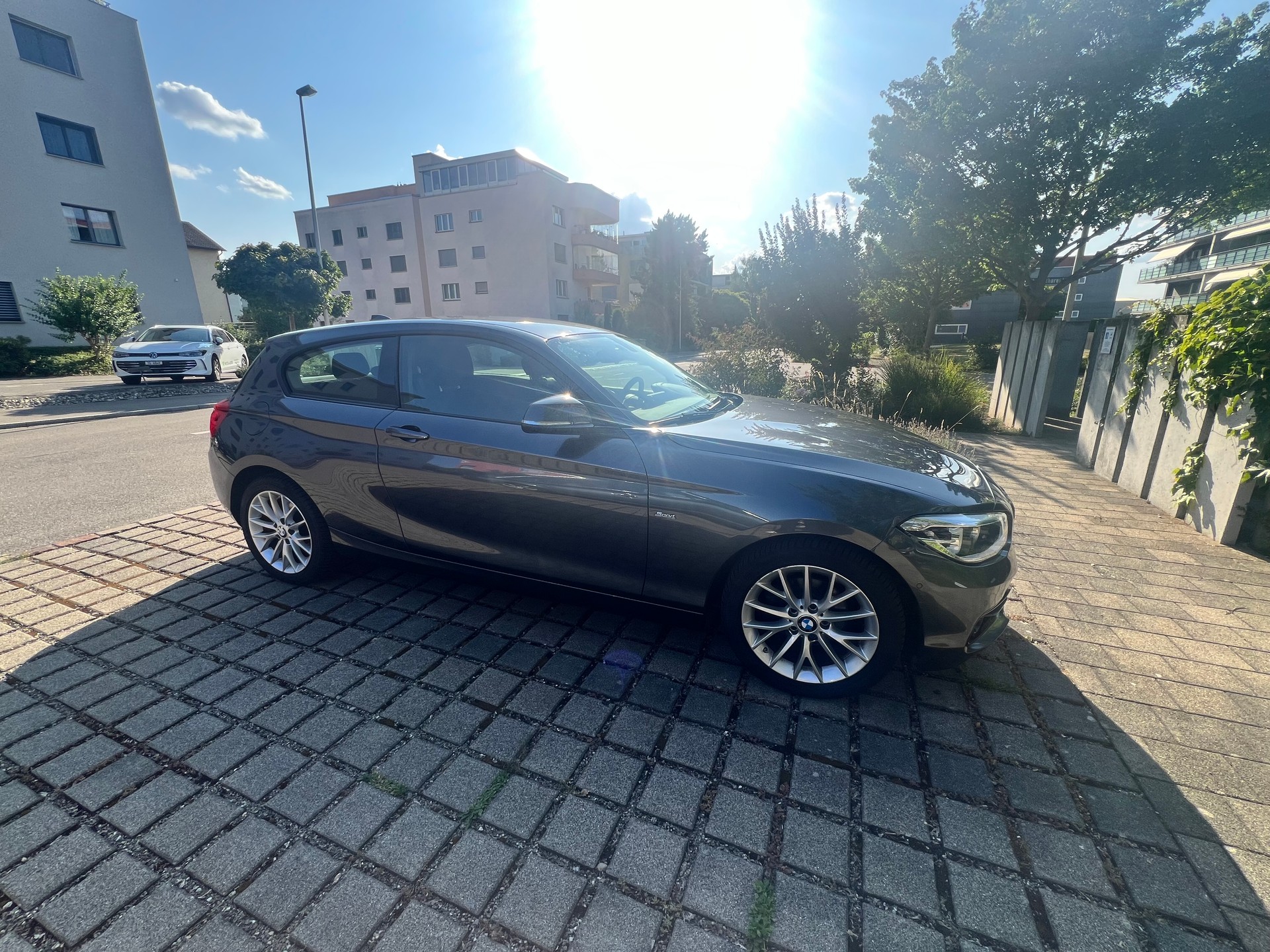 BMW 118i-image-3