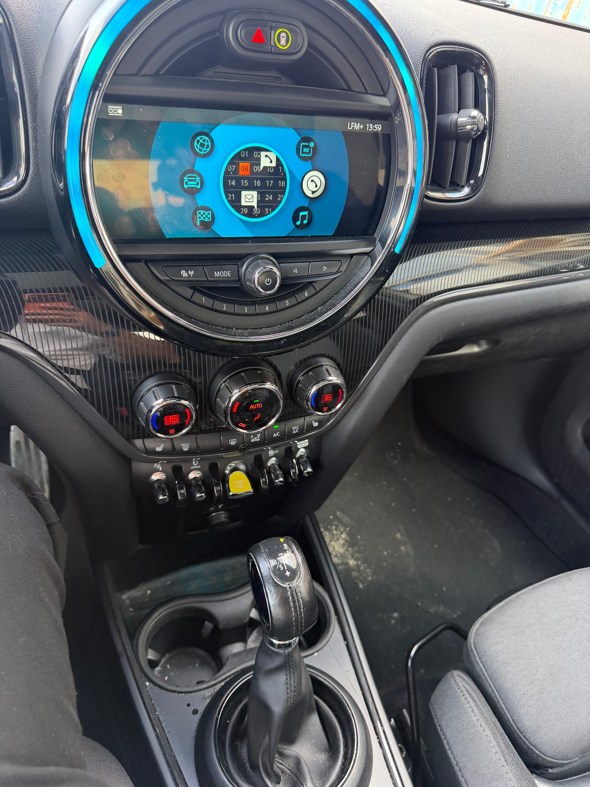 MINI Countryman Cooper S E ALL4 Steptronic-image-2
