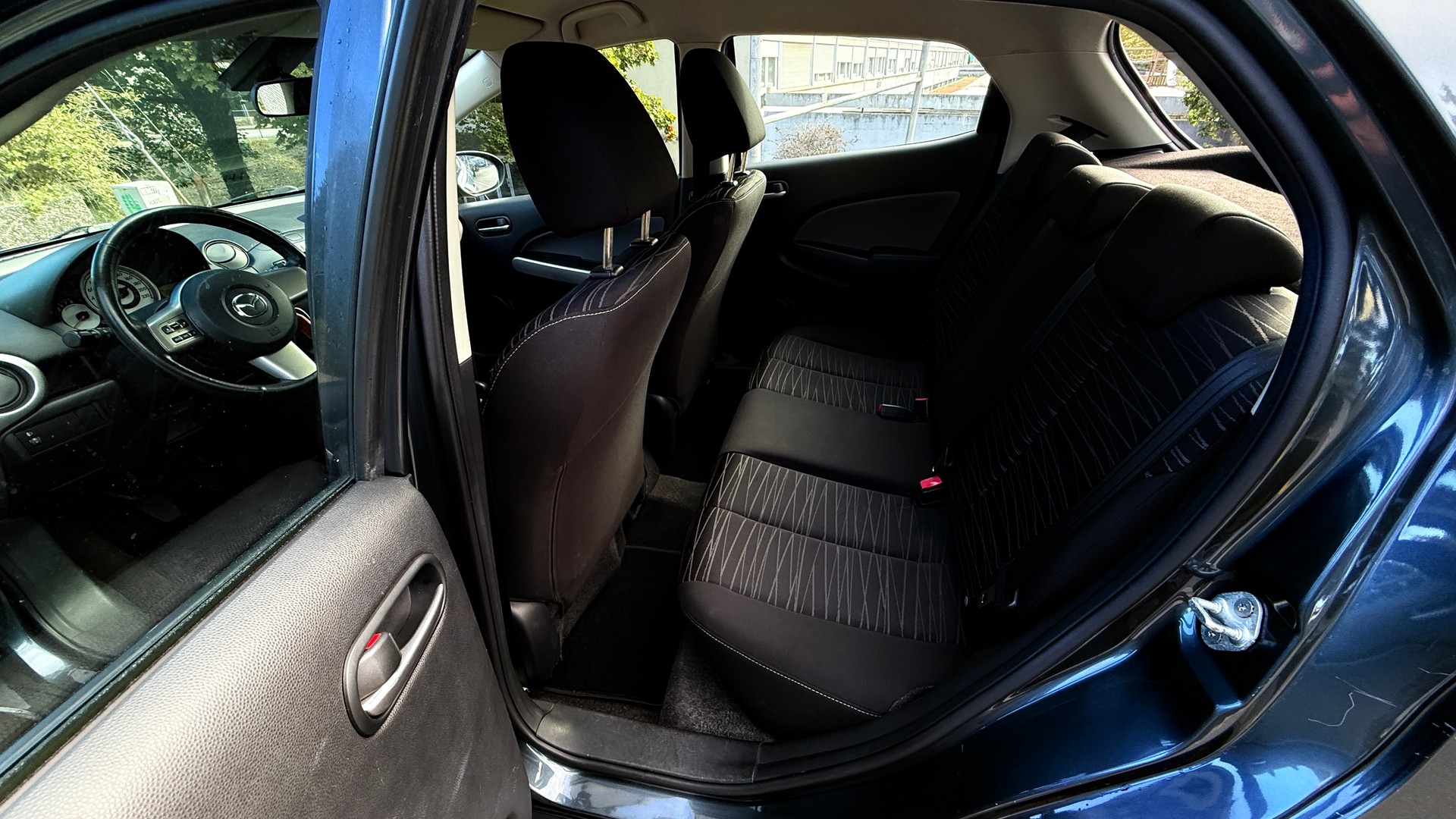 MAZDA 2 1.3i 16V Exclusive-image-11