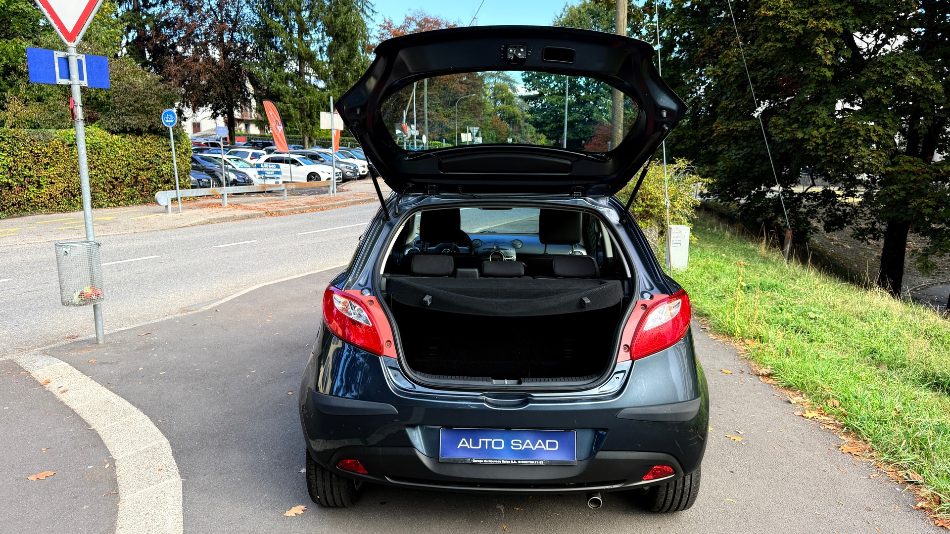 MAZDA 2 1.3i 16V Exclusive-image-6