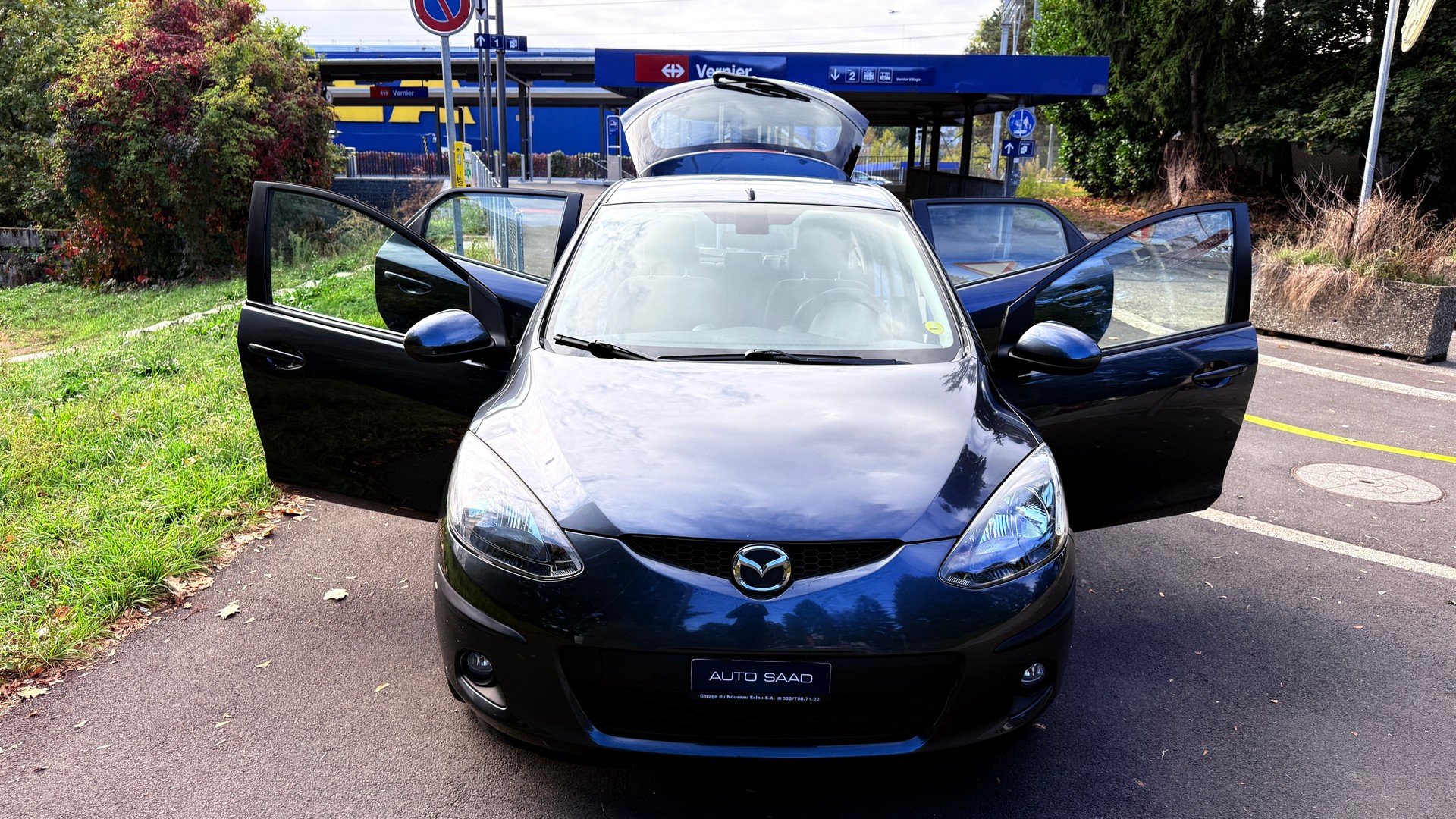 MAZDA 2 1.3i 16V Exclusive-image-12