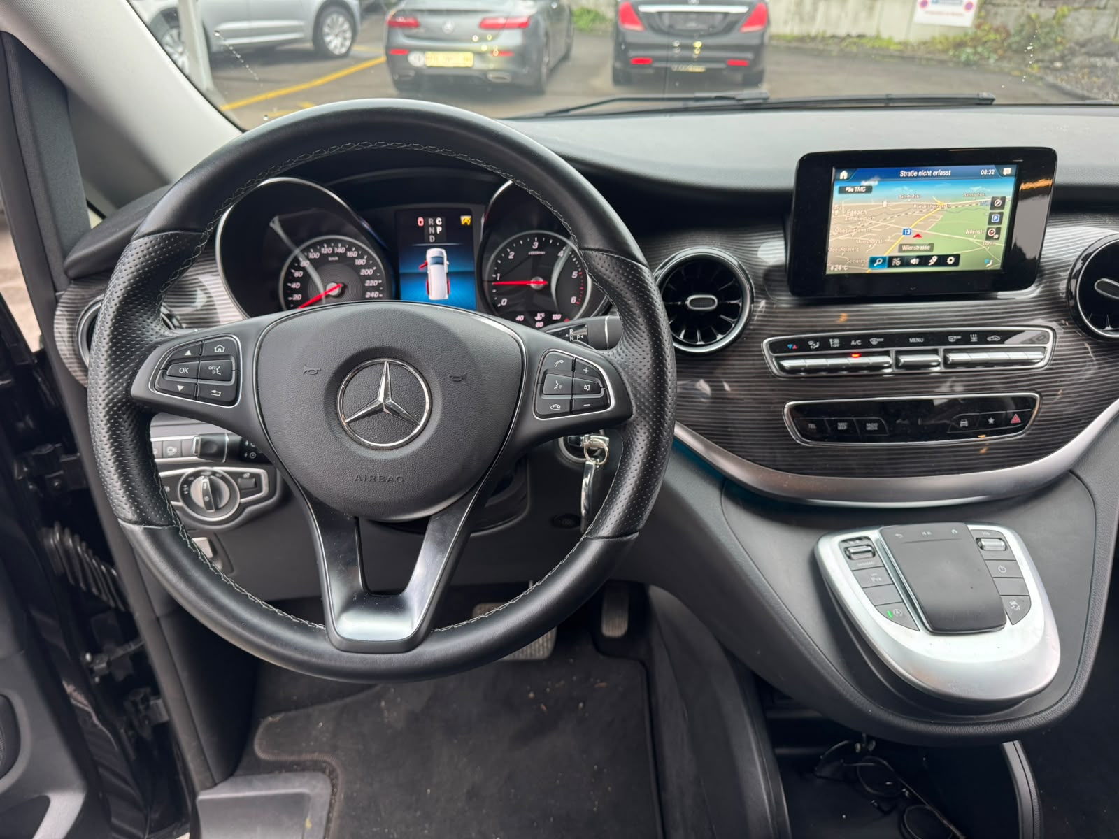 MERCEDES-BENZ V 250 d lang Avantgarde 4Matic G-Tronic-image-9