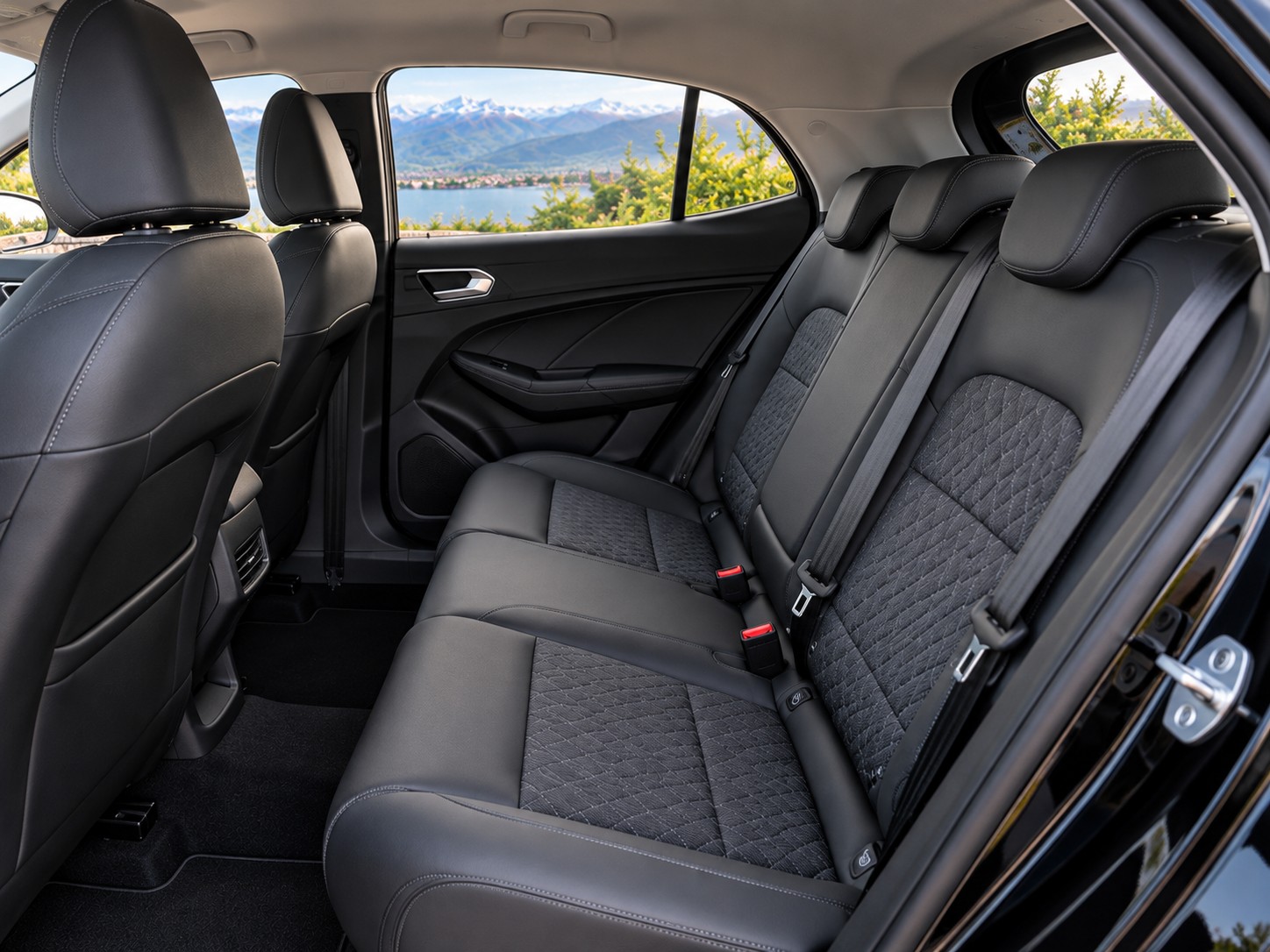 MG 3 1.5 Hybrid Luxury Aut.-image-5