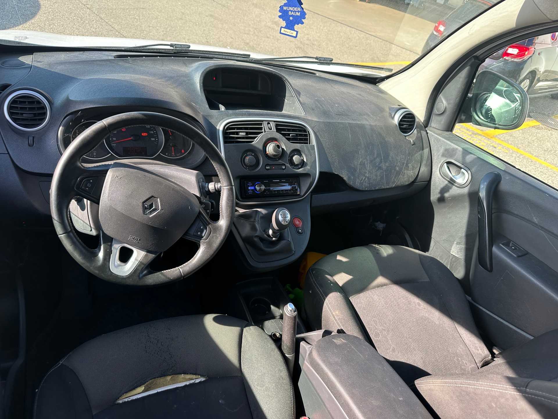 RENAULT Kangoo 1.2 16V Turbo Intens-image-6