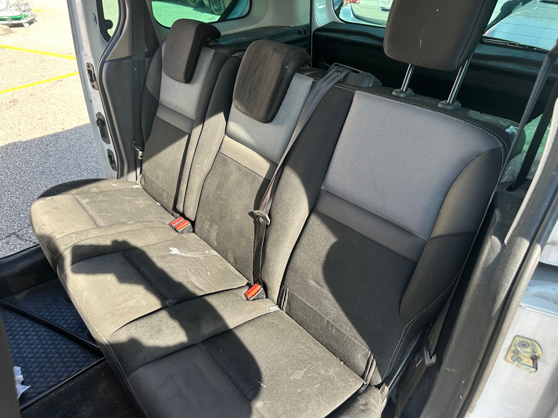 RENAULT Kangoo 1.2 16V Turbo Intens-image-8