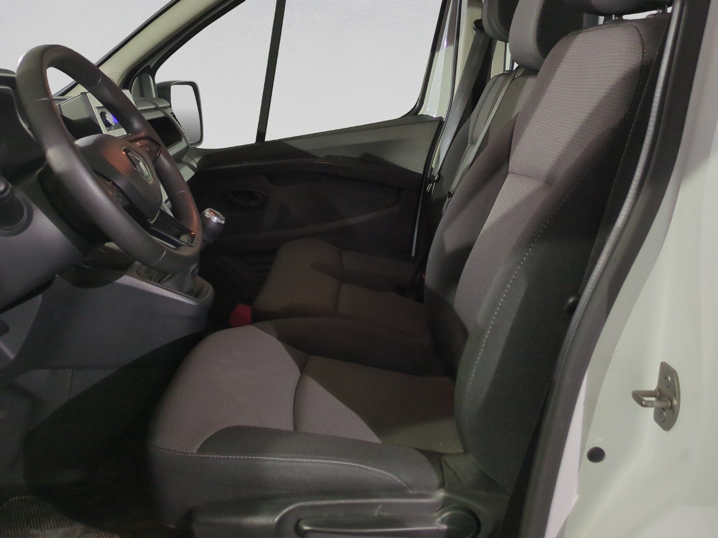 RENAULT Trafic 2.0 Blue dCi 130 Advance L2H1 EN-image-8