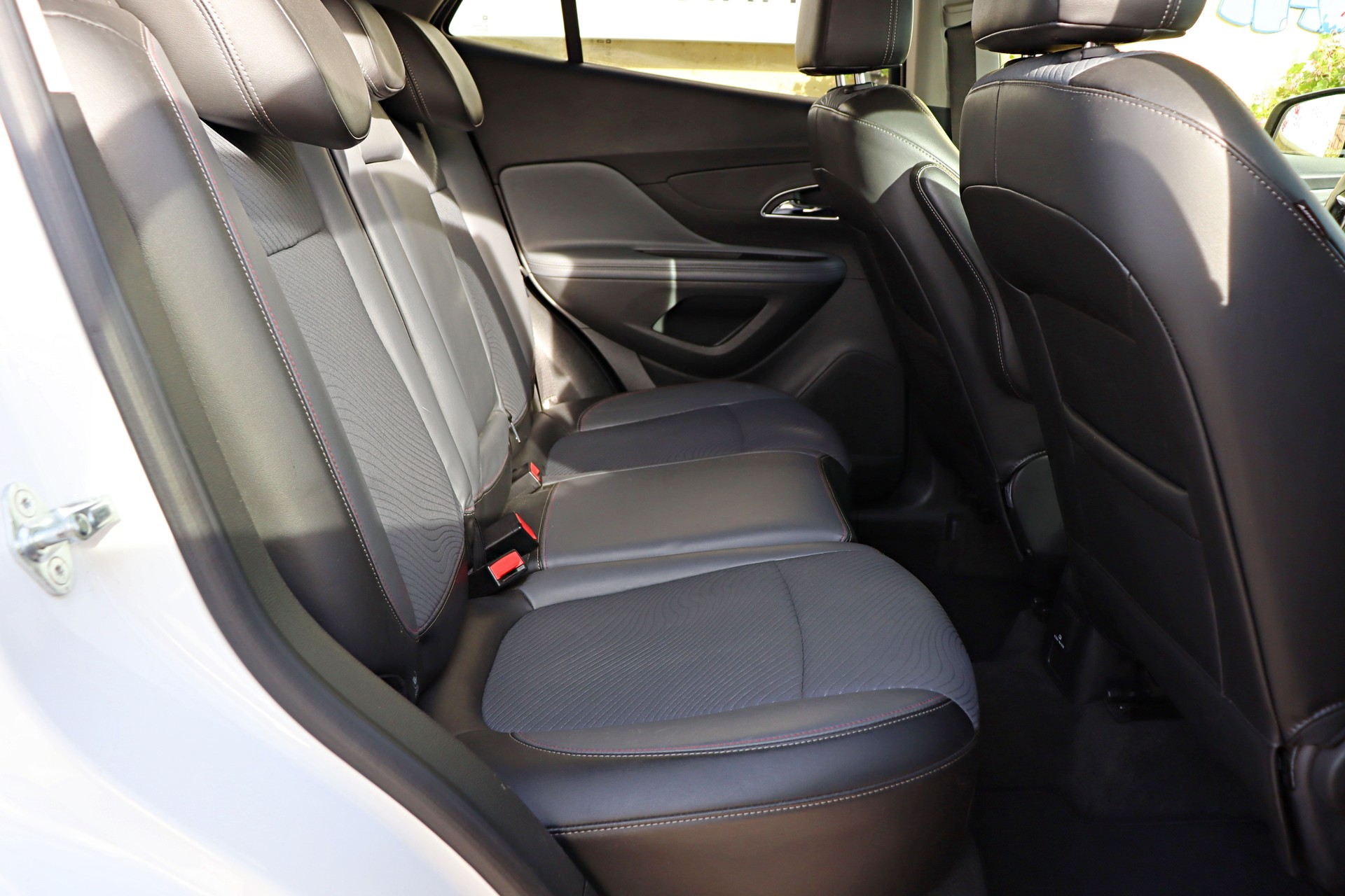 OPEL Mokka 1.4i 16V Turbo Cosmo 4WD *AHK 1200KG*-image-15