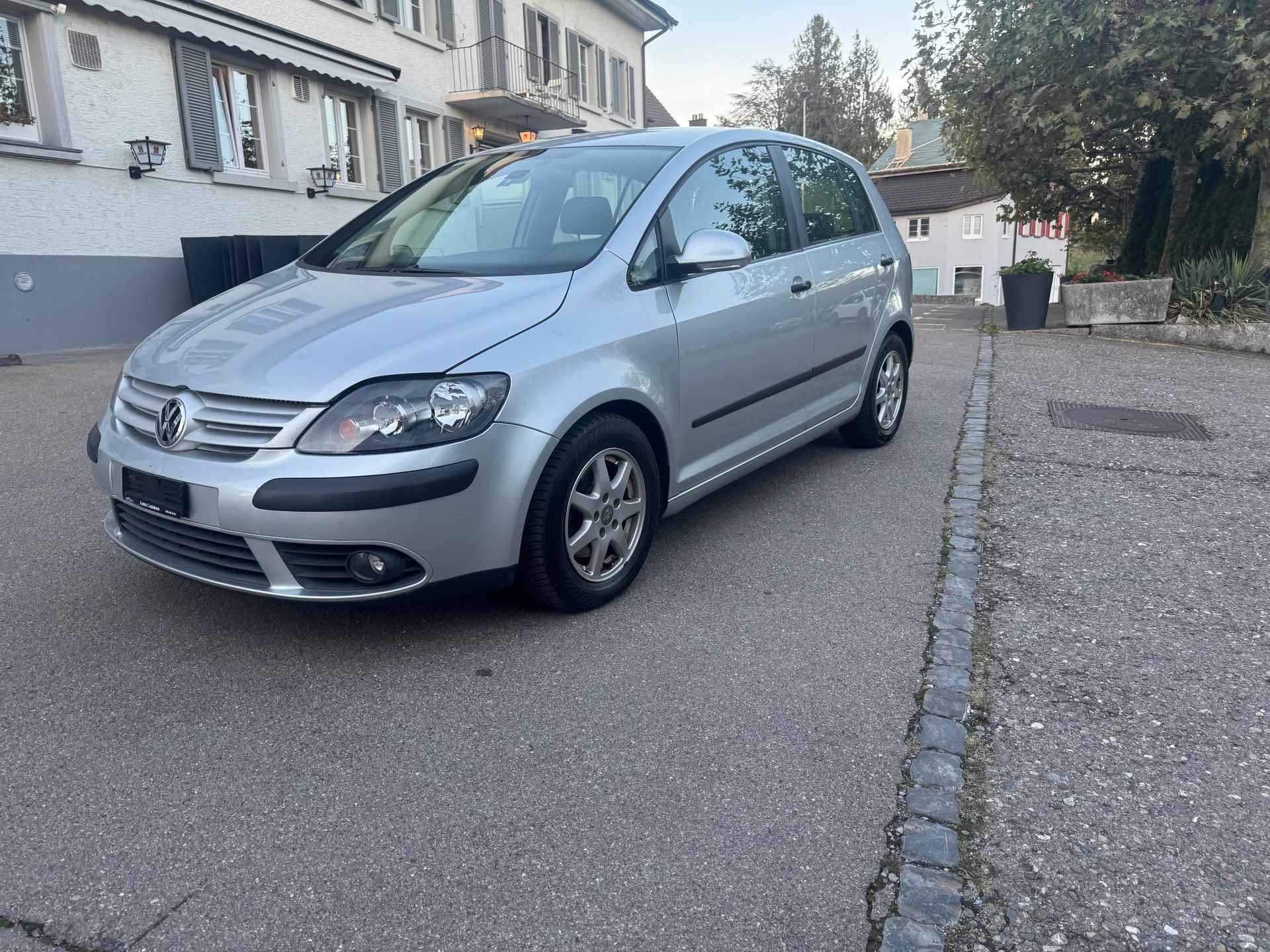 VW Golf Plus 1.6 FSI Comfortline-image-1