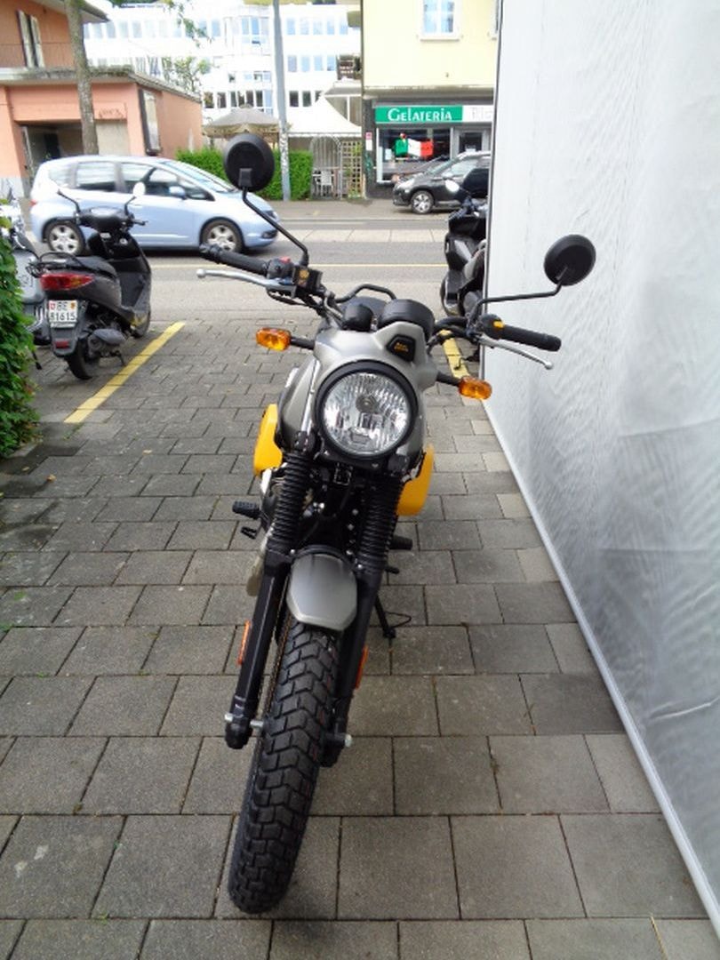 ROYAL ENFIELD SCRAM 411-showroom-element-3