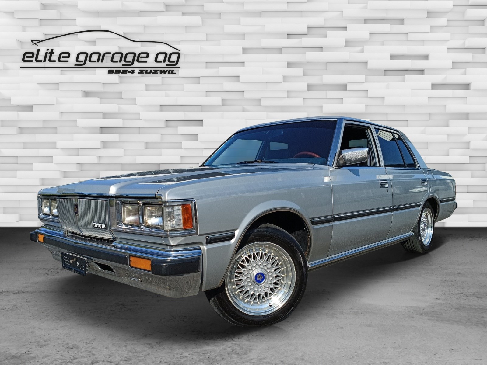 TOYOTA Crown 2800i DL-image-0