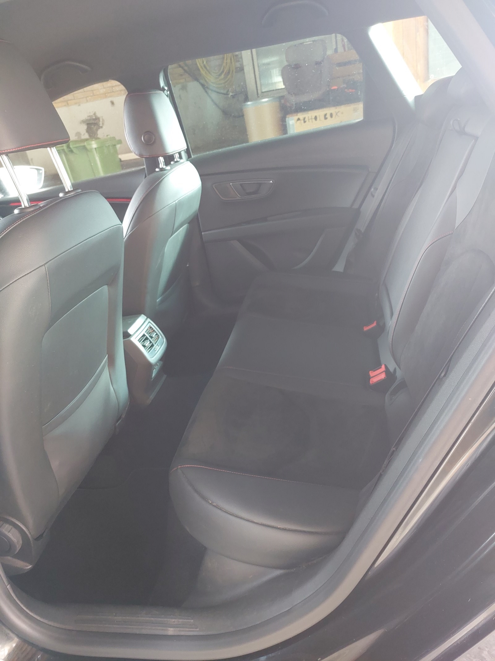 SEAT Leon ST 1.5 TGI CNG SWISS FR-image-6