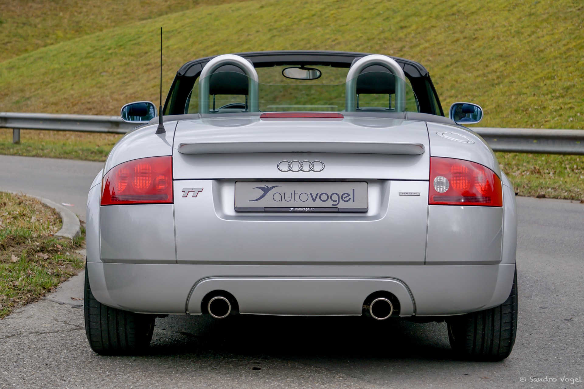 AUDI TT ROADSTER 1.8 T quattro-image-3