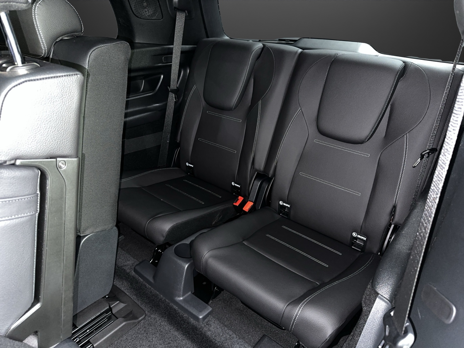 MERCEDES-BENZ GLB 250 4Matic 8G-Tronic-image-11