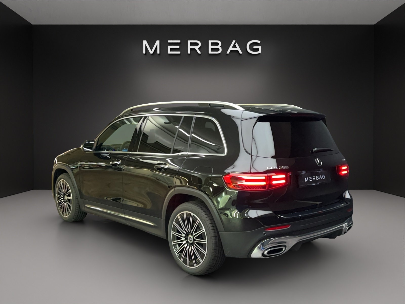 MERCEDES-BENZ GLB 250 4Matic 8G-Tronic-image-3
