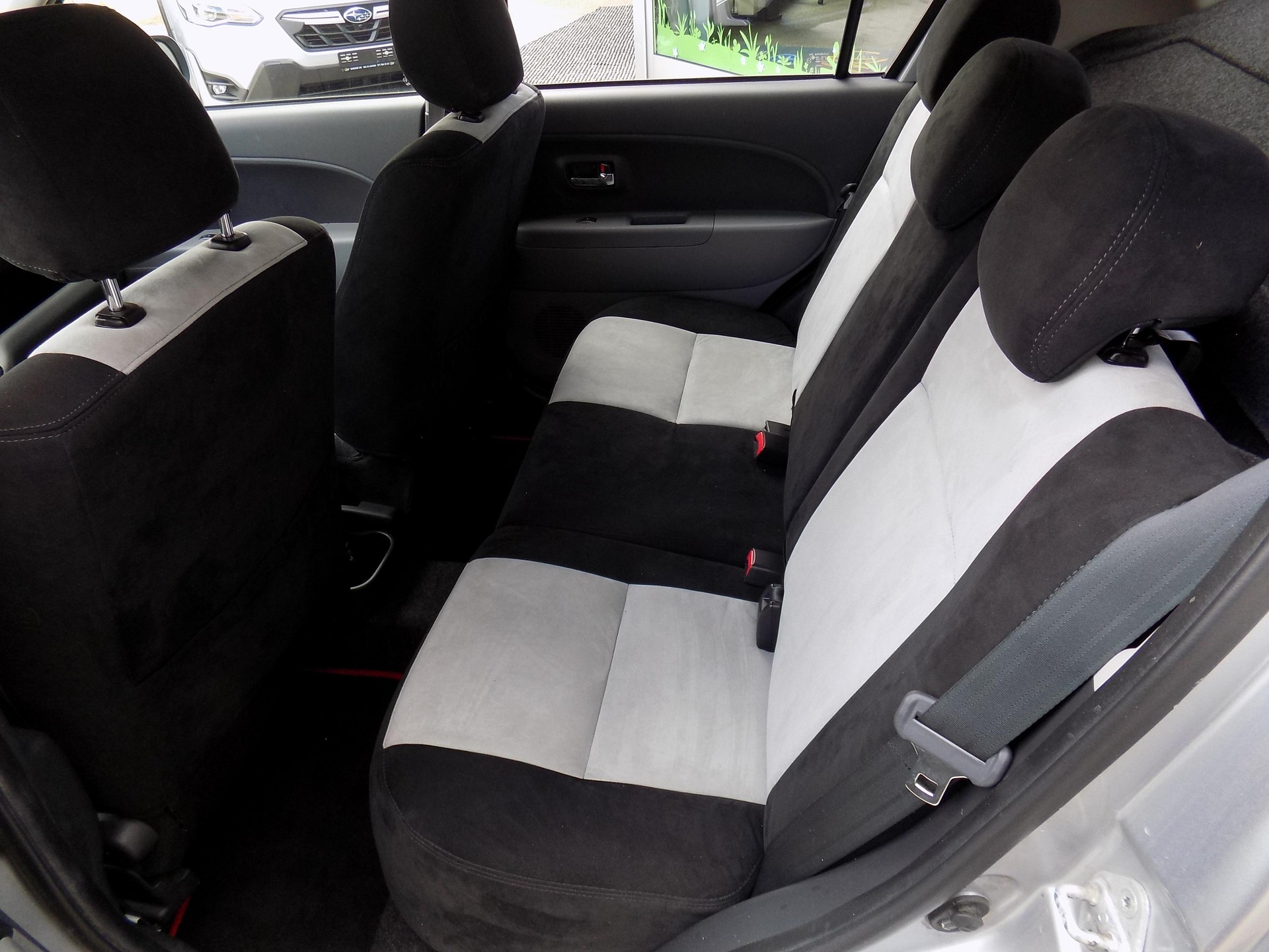 DAIHATSU Sirion 1.3 S eco 4WD-image-7