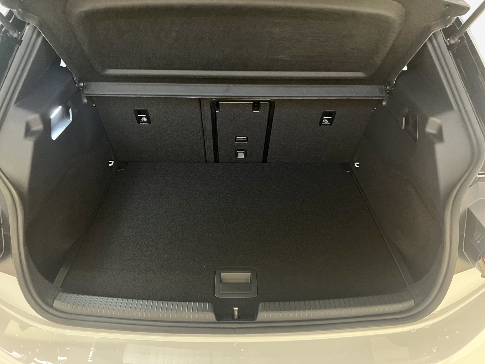 VW ID.3 Pro 52 kWh Pure United-image-12