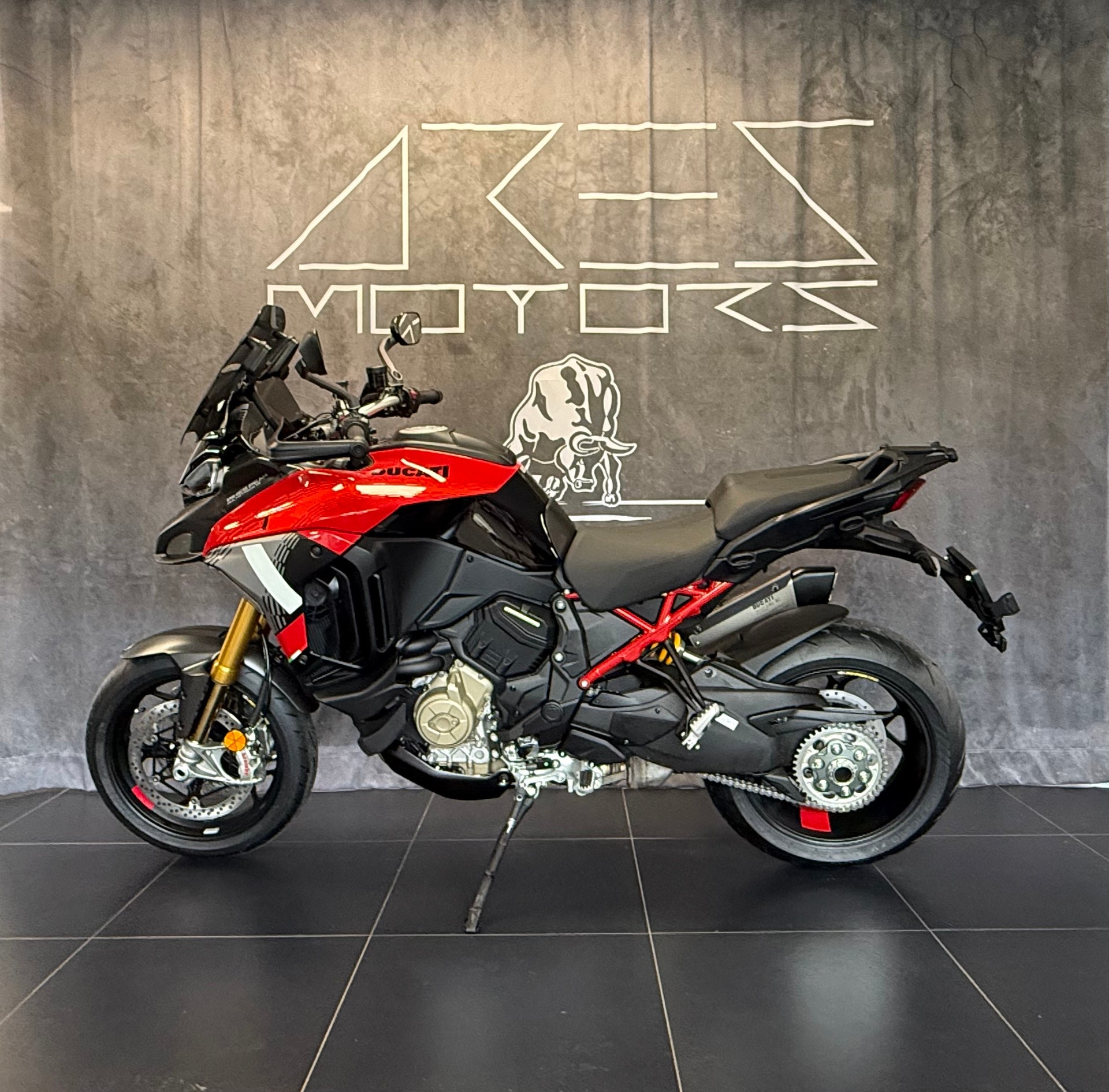DUCATI Multistrada V4 Pikes Peak MY 2025-showroom-element-2