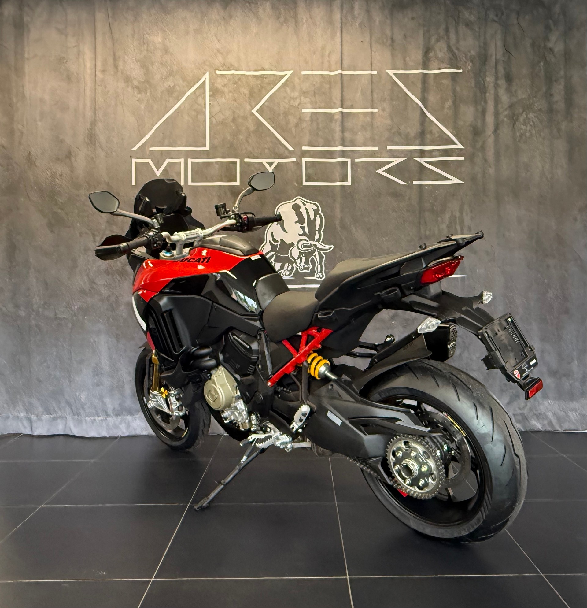 DUCATI Multistrada V4 Pikes Peak MY 2025-showroom-element-3