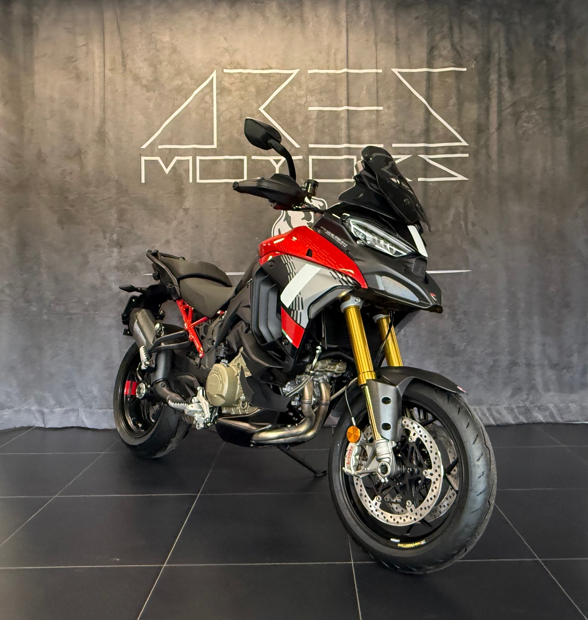 DUCATI Multistrada V4 Pikes Peak MY 2025-showroom-element-1