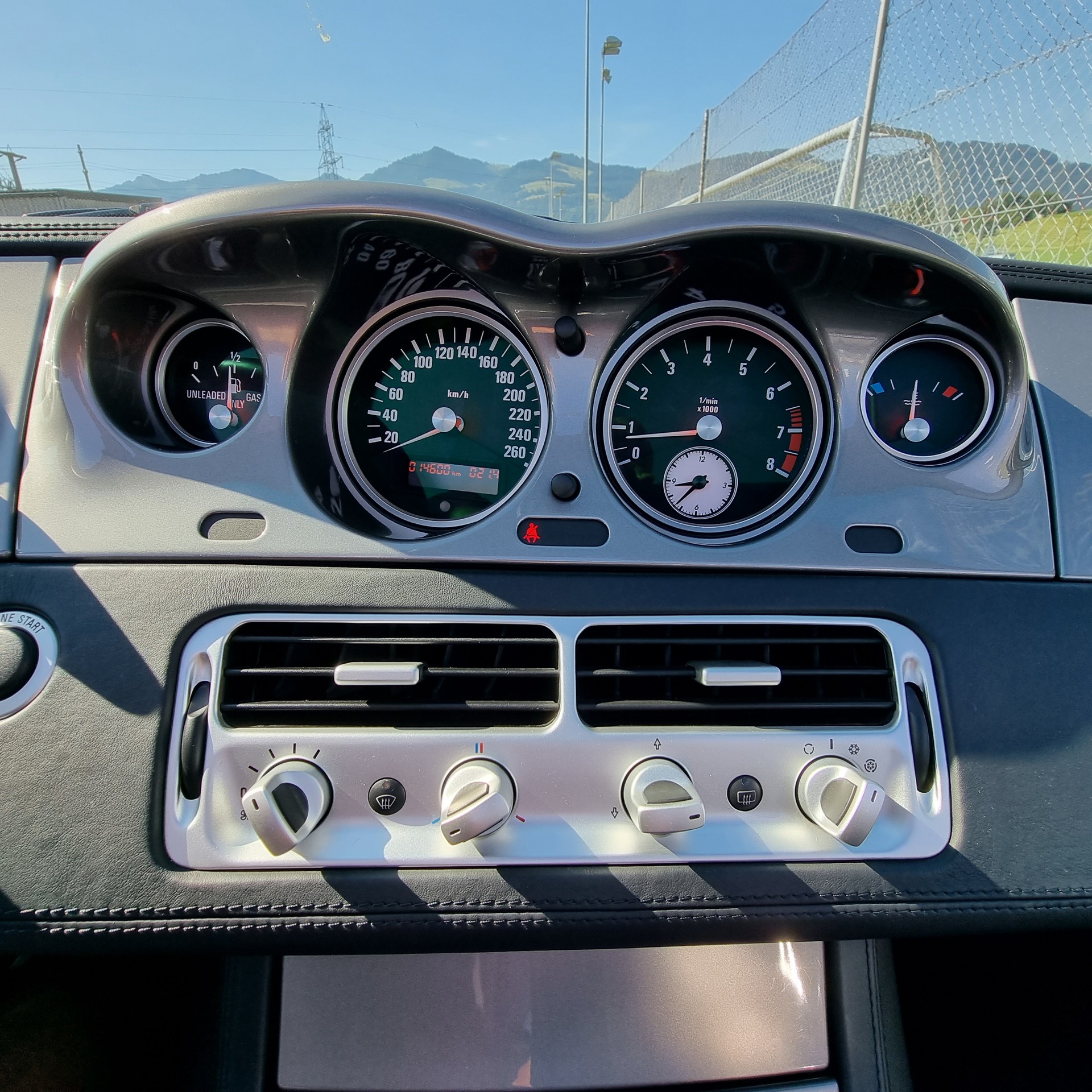 BMW Z8 Roadster-image-0
