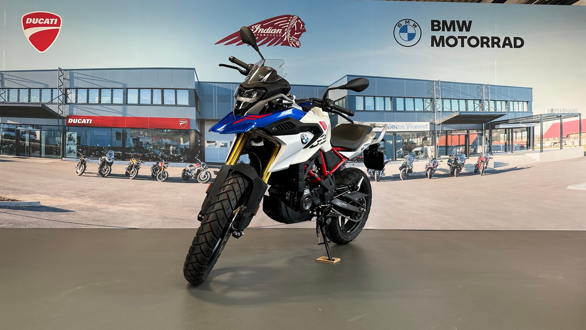BMW G 310 GS-showroom-element-2