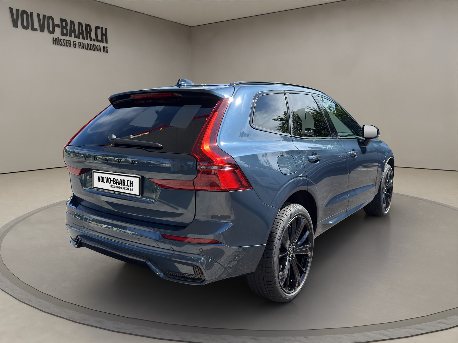 VOLVO XC60 2.0 T6 TE Black Edition eAWD-image-4