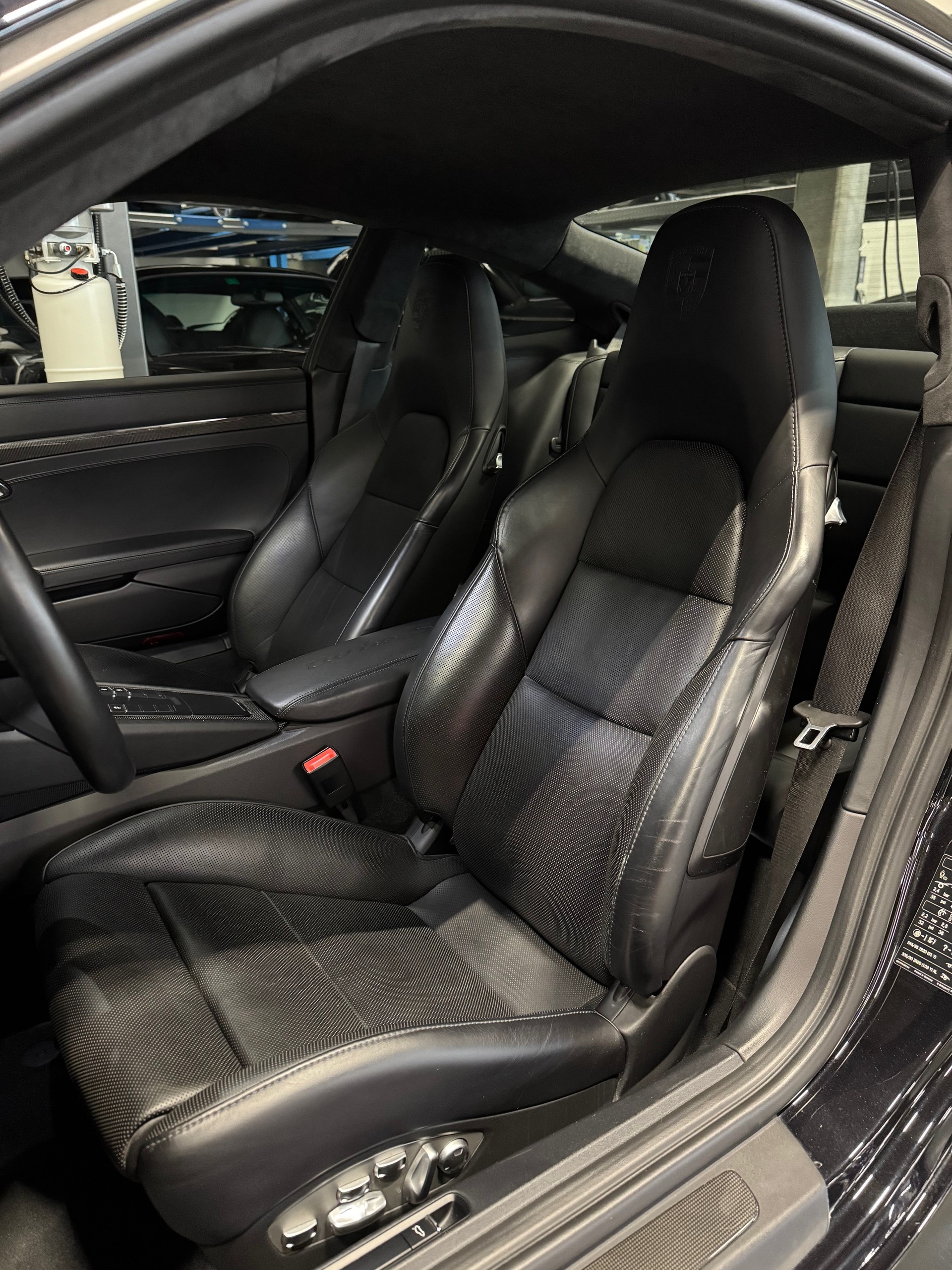 PORSCHE 911 Turbo S PDK Stg2+ *720HP*-image-7