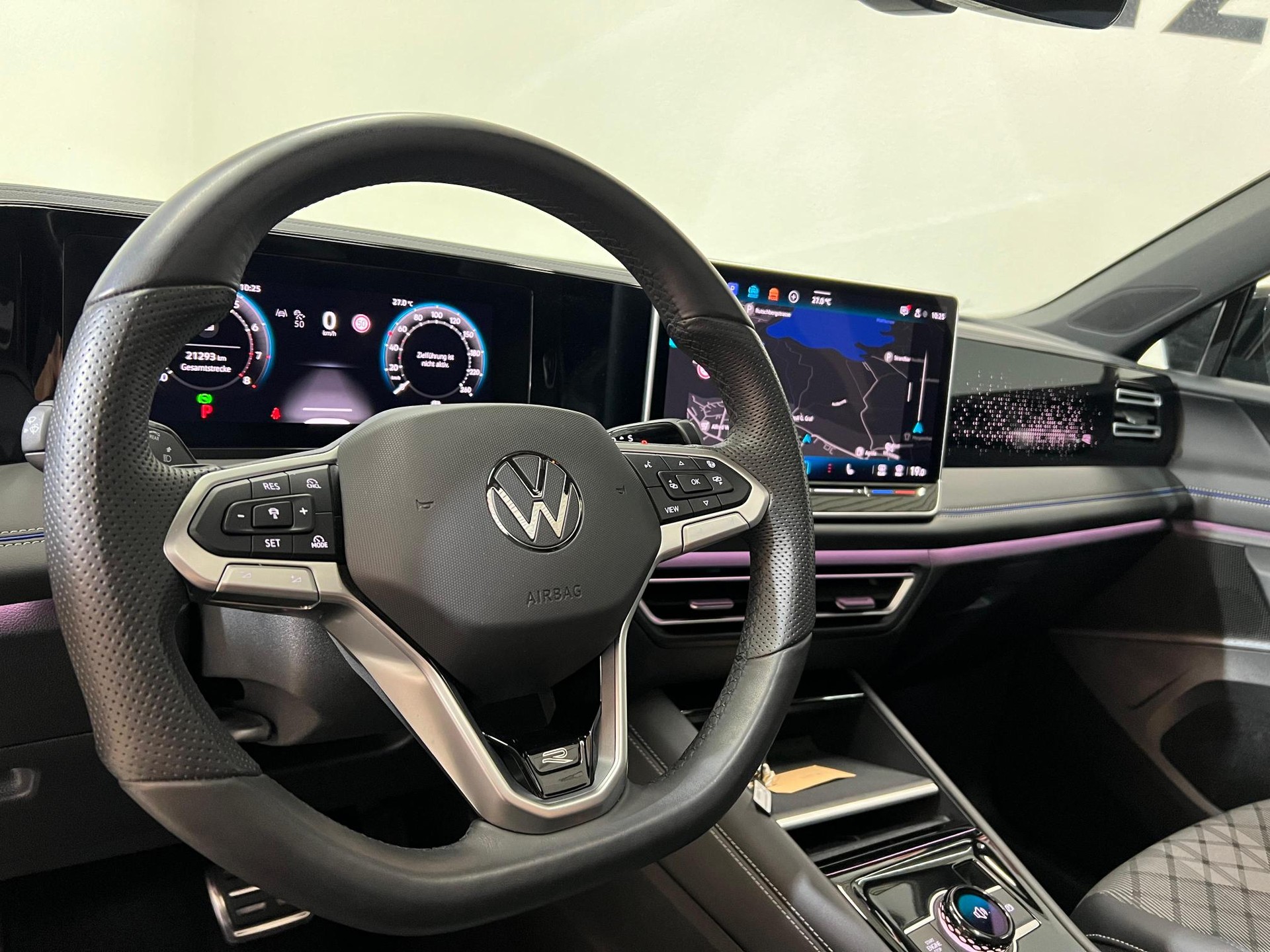 VW Tiguan 2.0 TSI DSG R-Line 4Motion-image-5