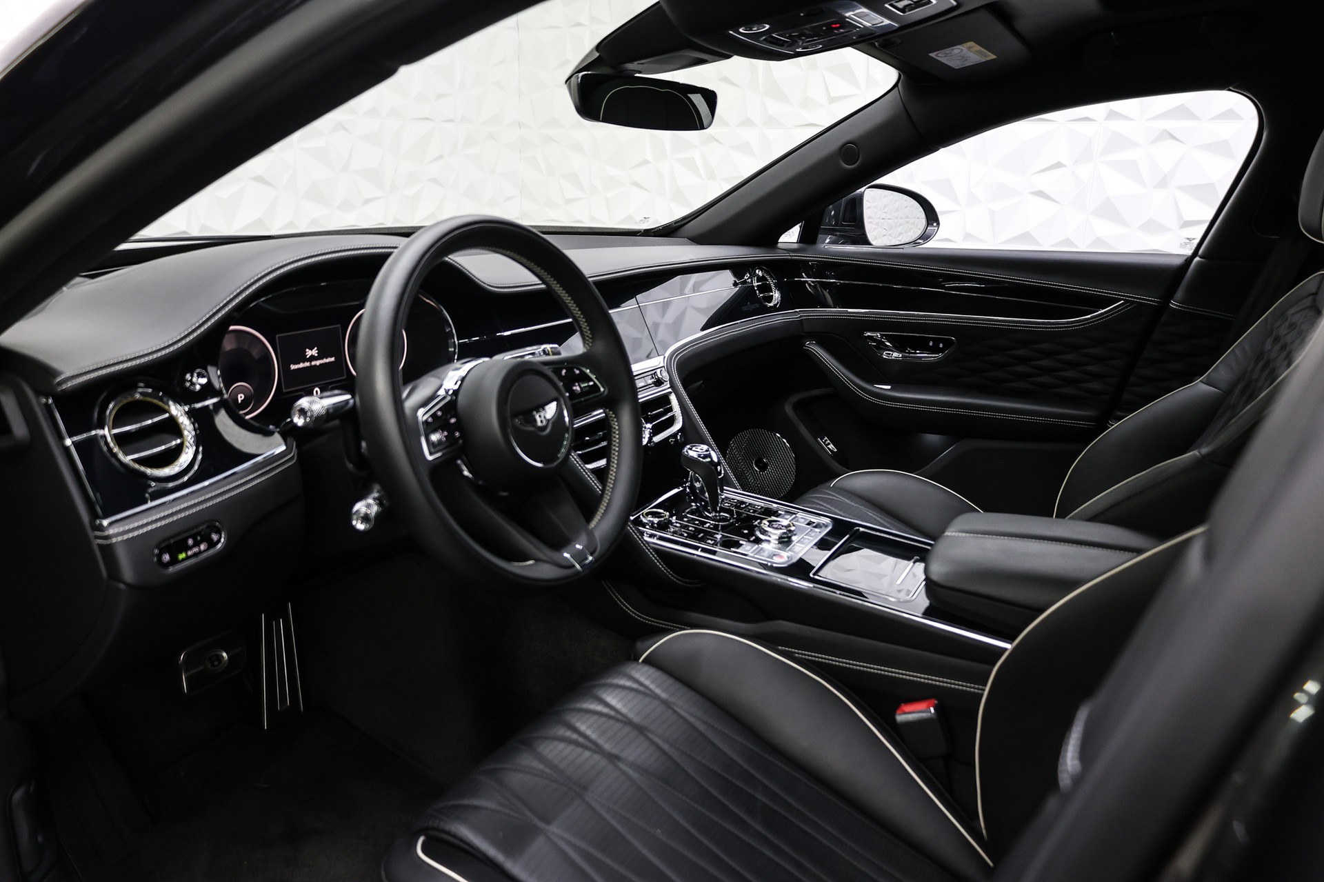 BENTLEY Flying Spur 4.0 V8 First Edition-image-14