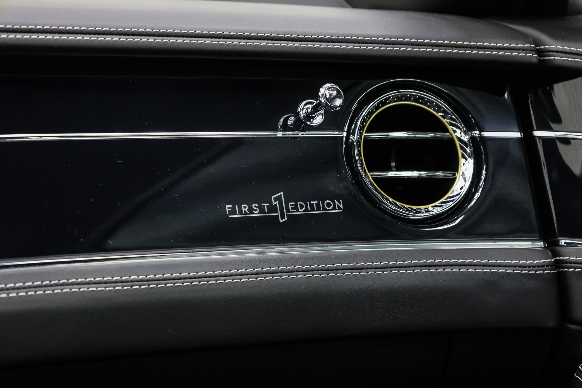 BENTLEY Flying Spur 4.0 V8 First Edition-image-29