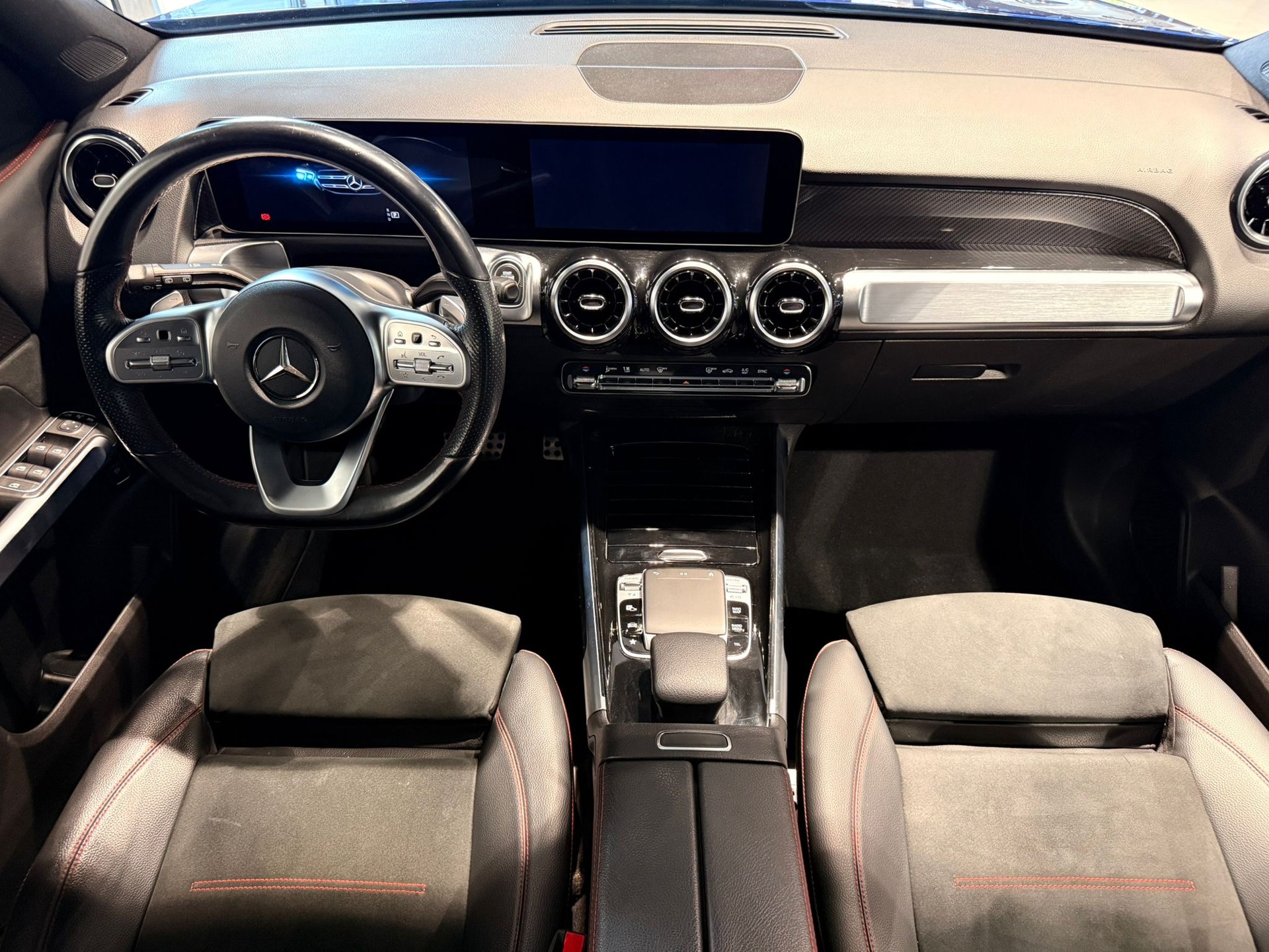 MERCEDES-BENZ GLB 220 d 4Matic AMG Line 8G-Tronic-image-7