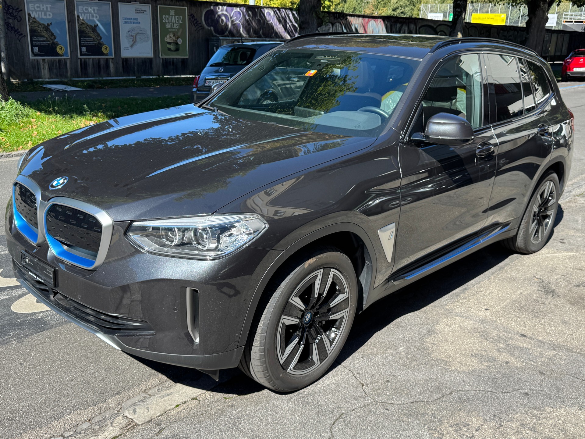 BMW iX3 Impressive-image-0