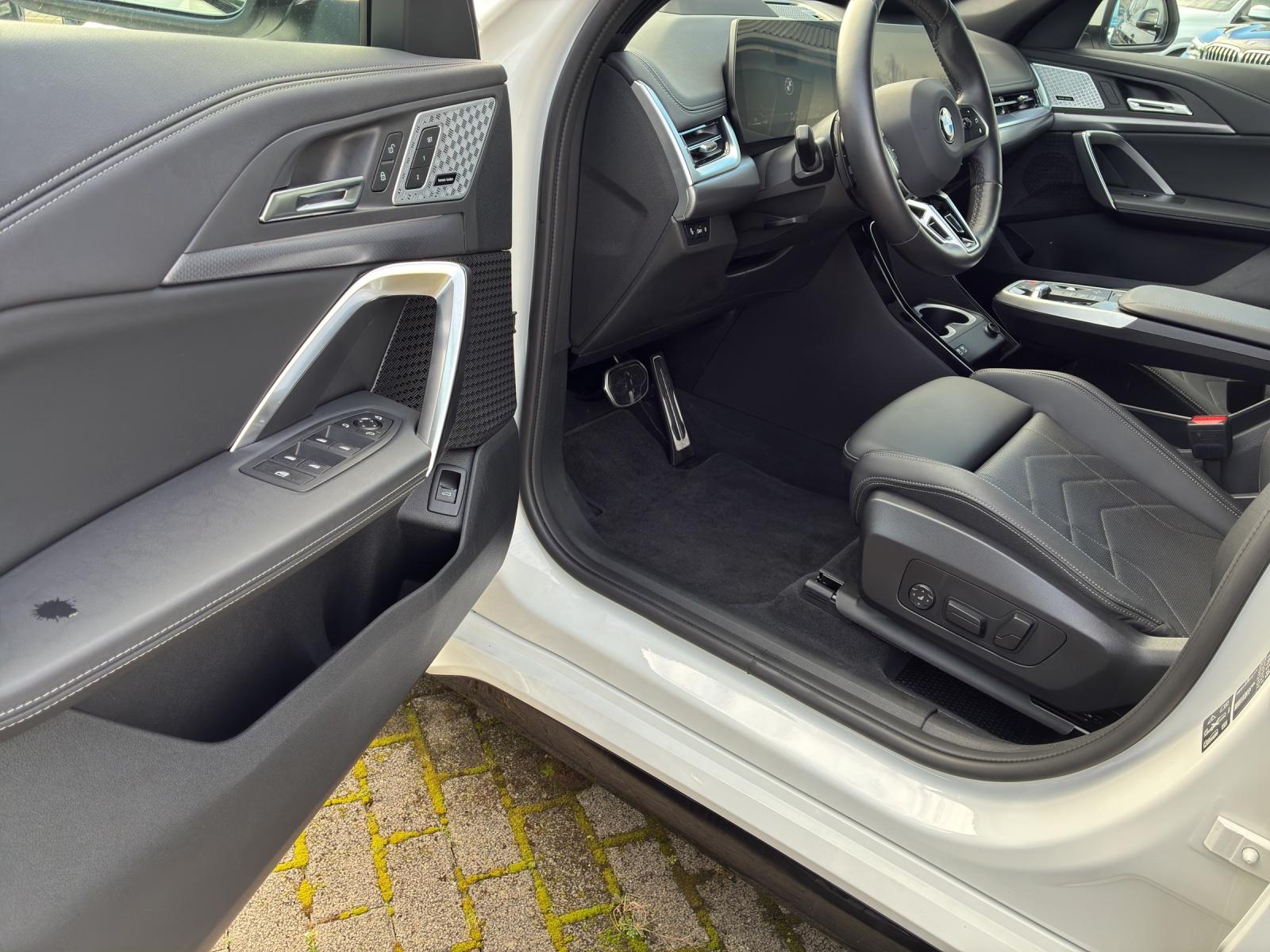 BMW X1 23i xDrive M Sport-image-19