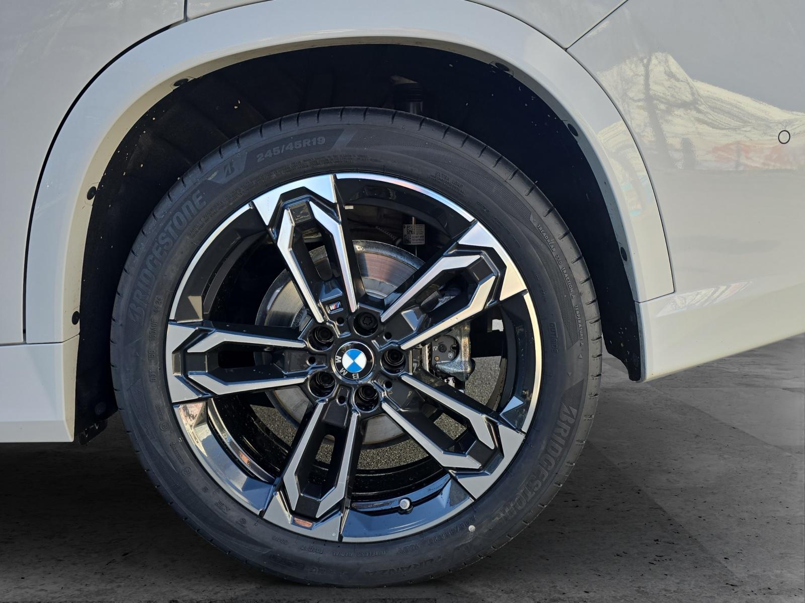 BMW X1 23i xDrive M Sport-image-6