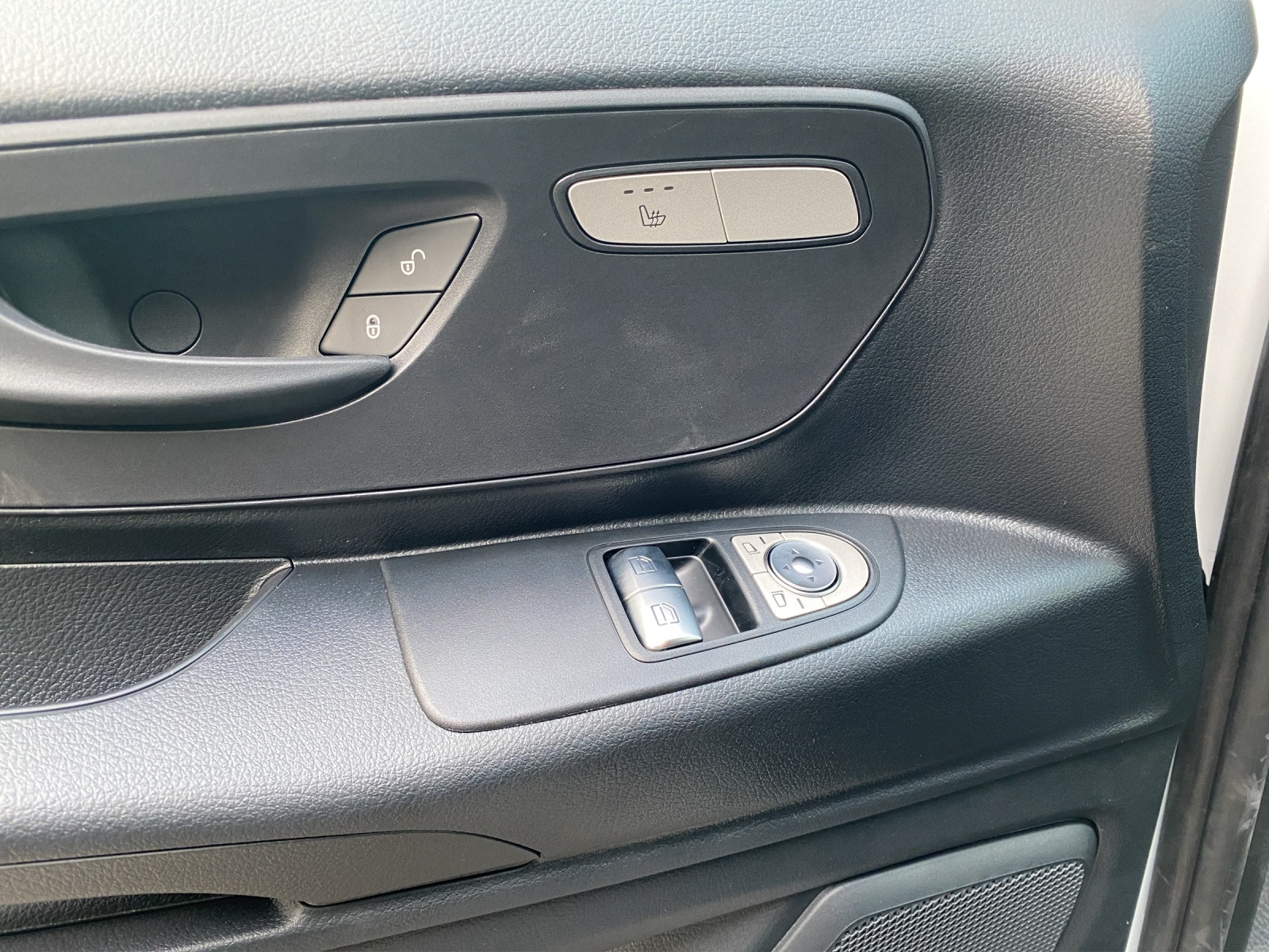 Image MERCEDES-BENZ EVITO eVito 129 Lang Worker