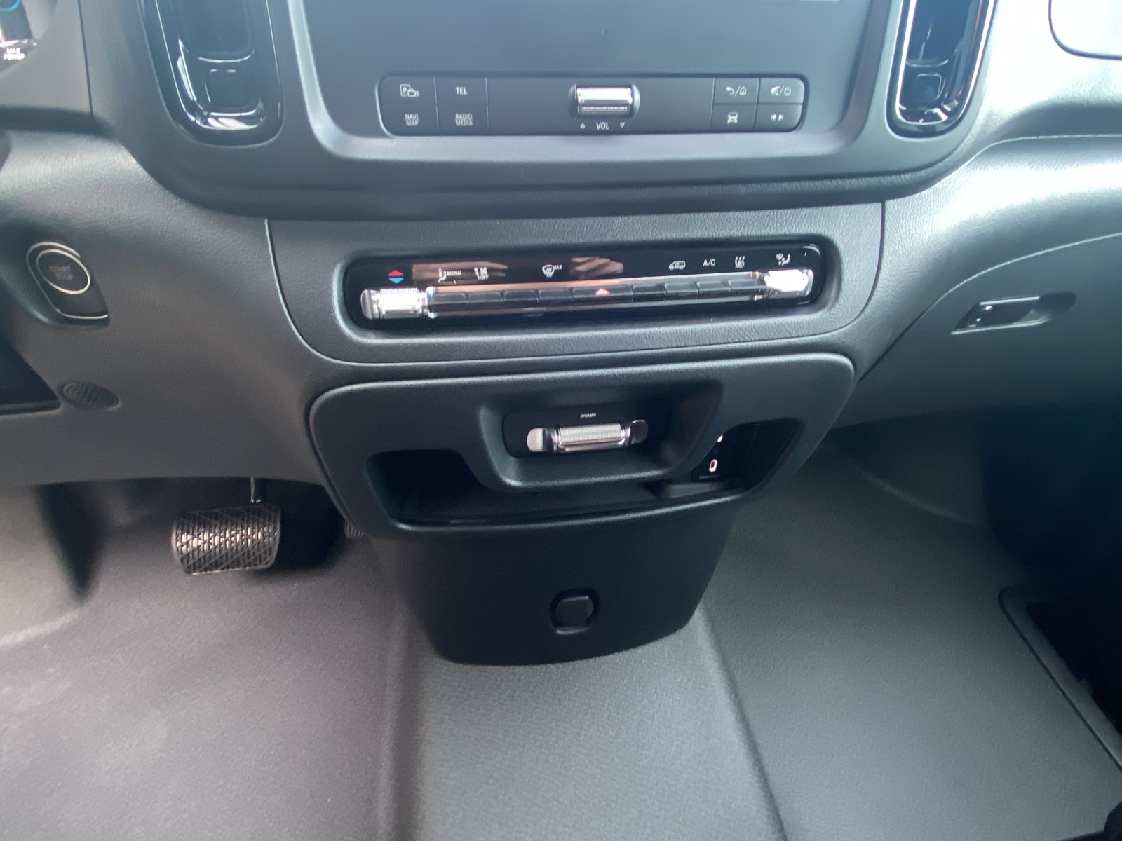 Image MERCEDES-BENZ EVITO eVito 129 Lang Worker