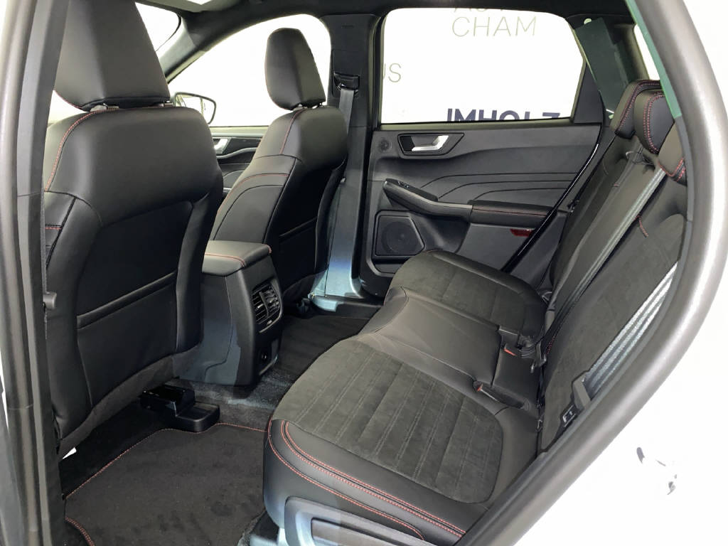 FORD Kuga 2.5 PHEV 243 PS ST-Line X-image-15