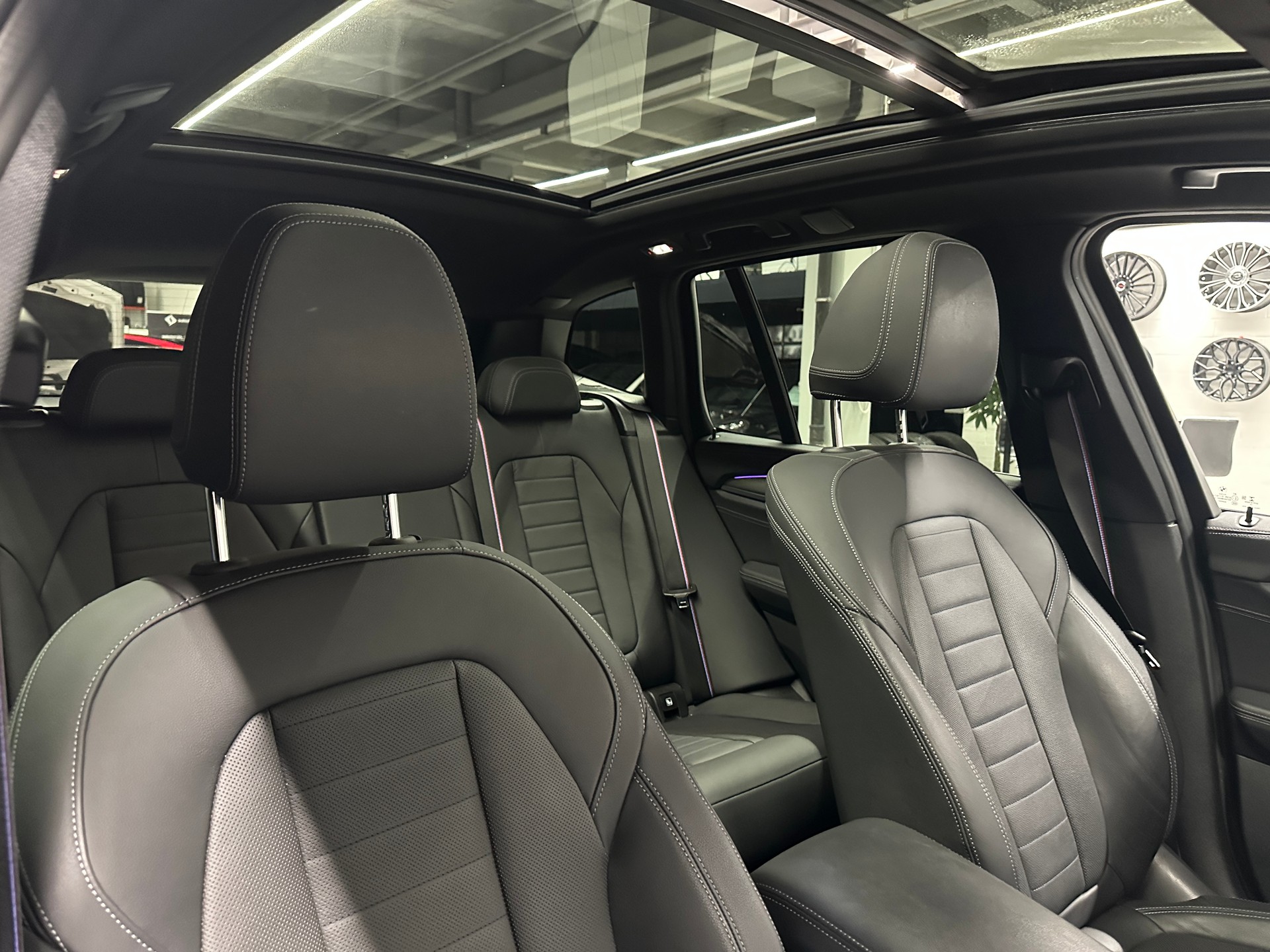 BMW X3 M40d *CH-Auto*Gratis Service*Sitzbelüftung*Panorama*Sitzheizung im Fond*Driving Assistant Pro*-image-17