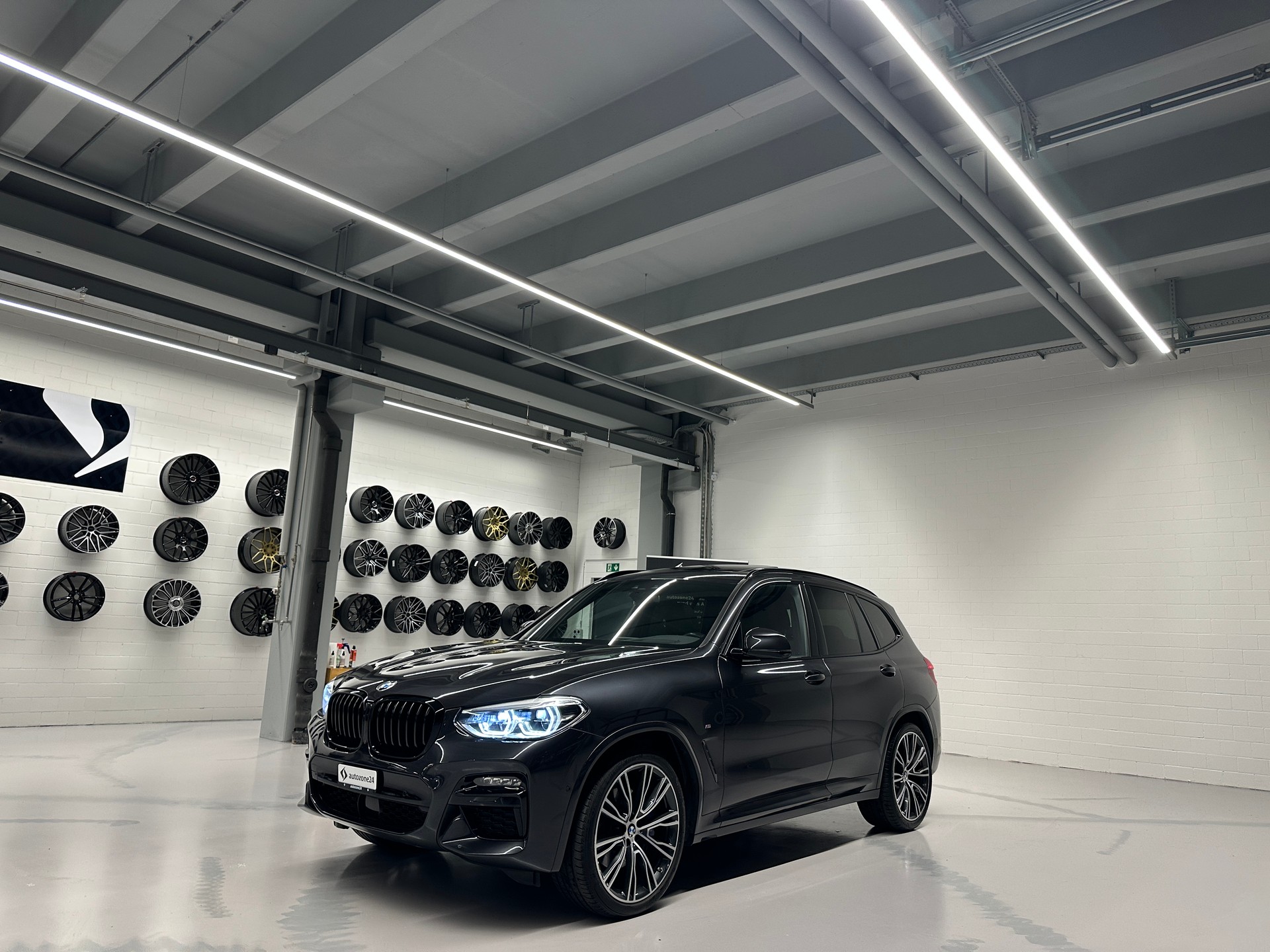 BMW X3 M40d *CH-Auto*Gratis Service*Sitzbelüftung*Panorama*Sitzheizung im Fond*Driving Assistant Pro*-image-8